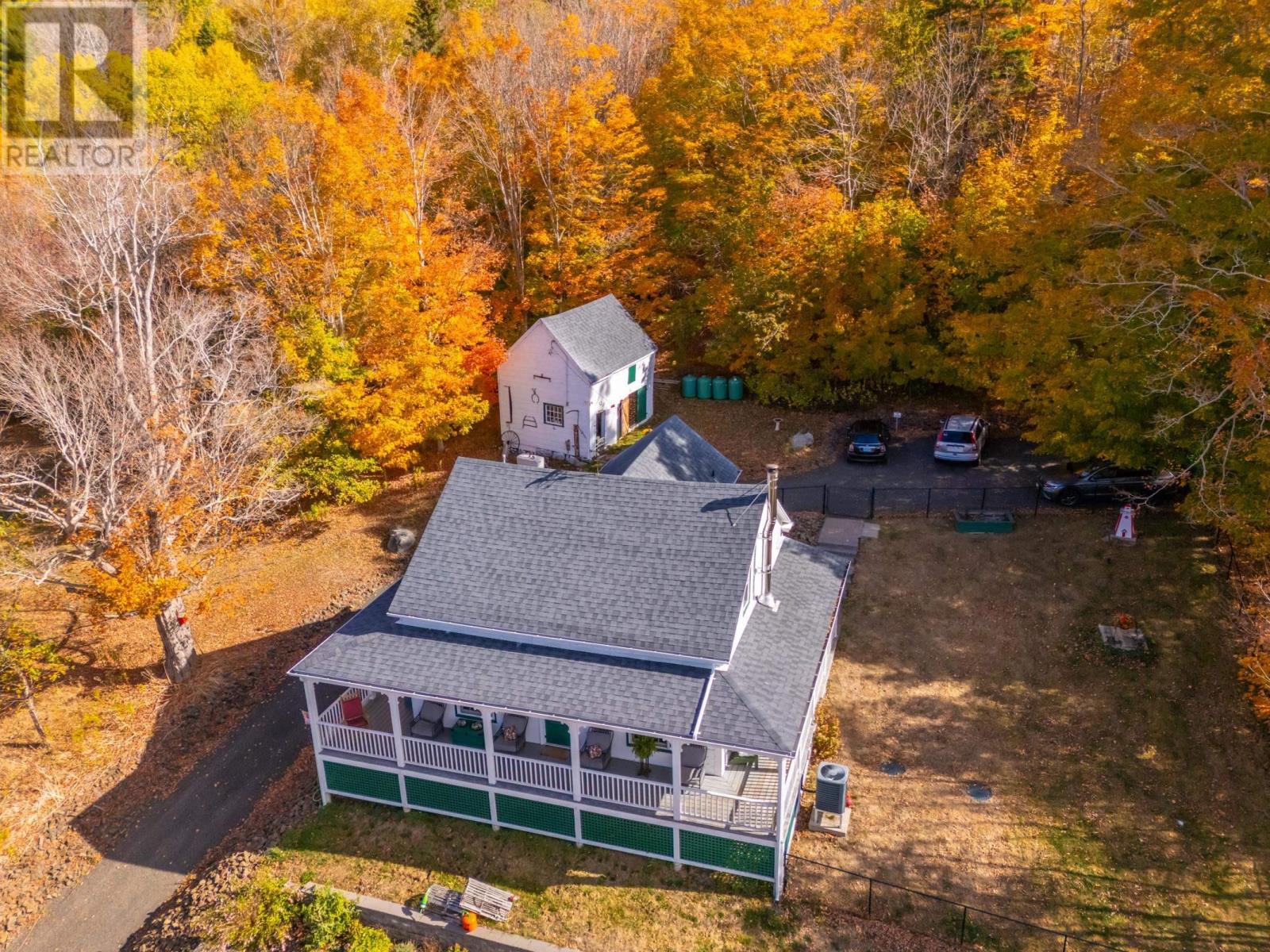 40 Chute Road, Bear River, Nova Scotia  B0S 1B0 - Photo 3 - 202525758