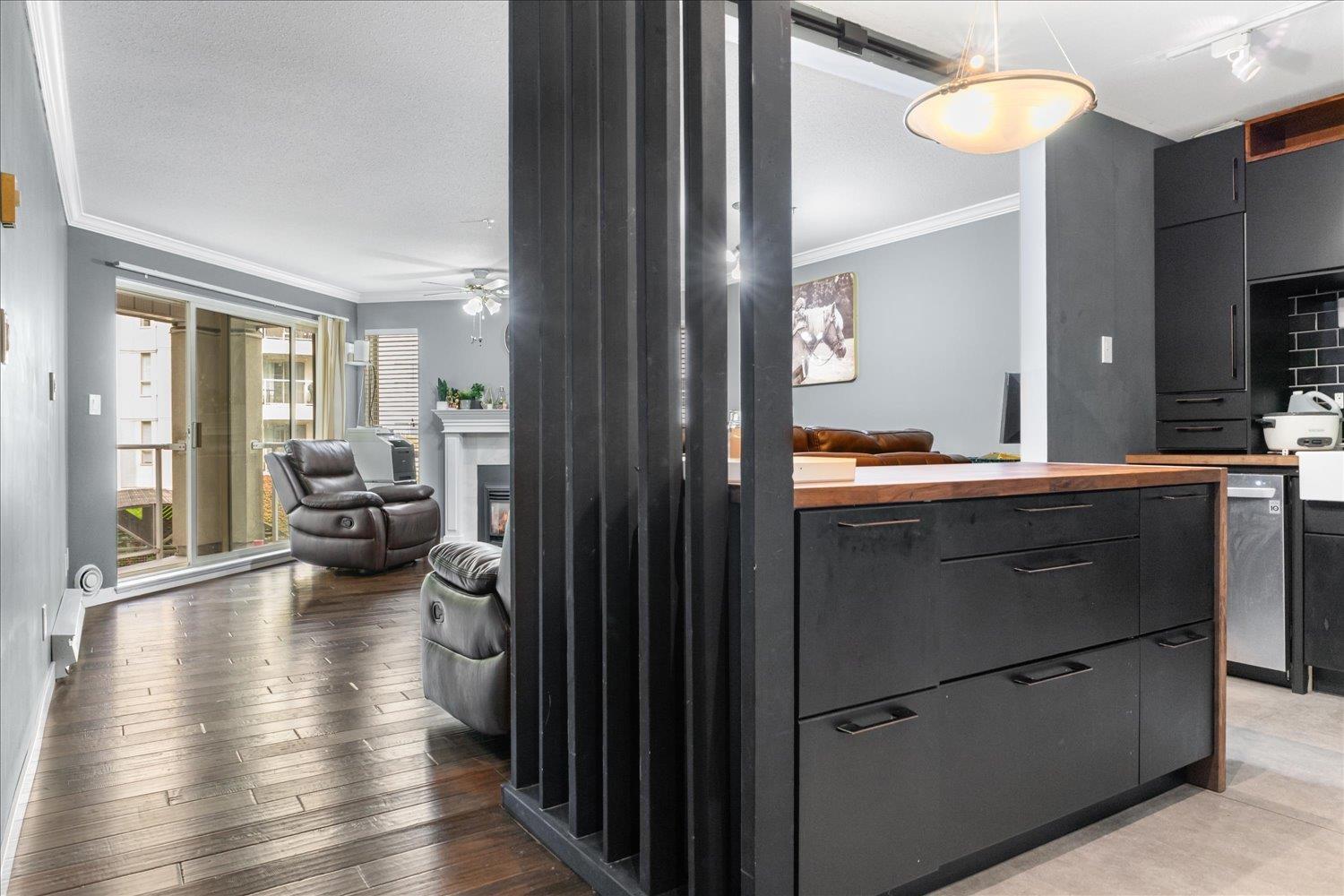 203 2575 Ware Street, Abbotsford, British Columbia  V2S 3E2 - Photo 3 - R3057656