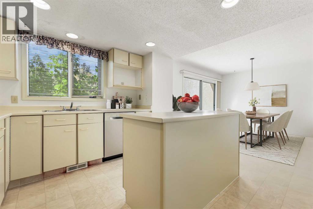 77, 5810 Patina Drive Sw, Calgary, Alberta  T3H 2Y6 - Photo 14 - A2262528
