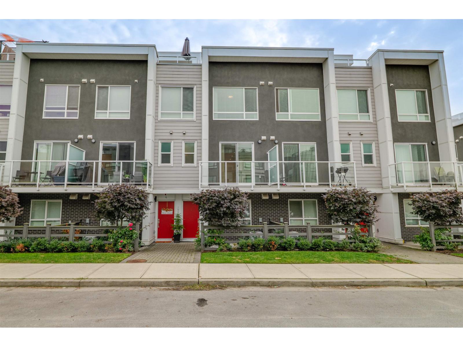 3 19628 55A AVENUE, Langley, British Columbia