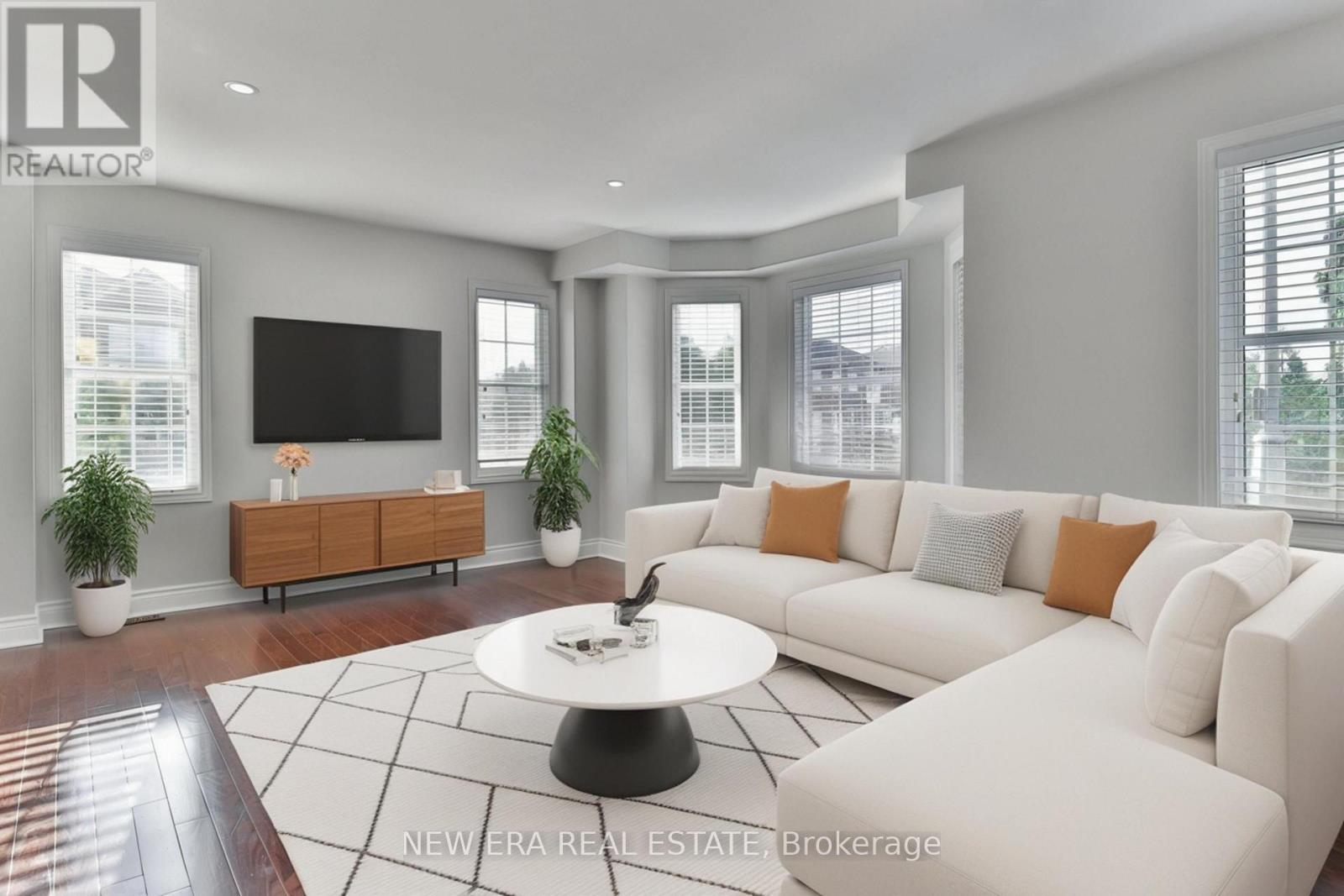 331 Davos Road, Vaughan, Ontario  L4H 0M8 - Photo 4 - N12286910