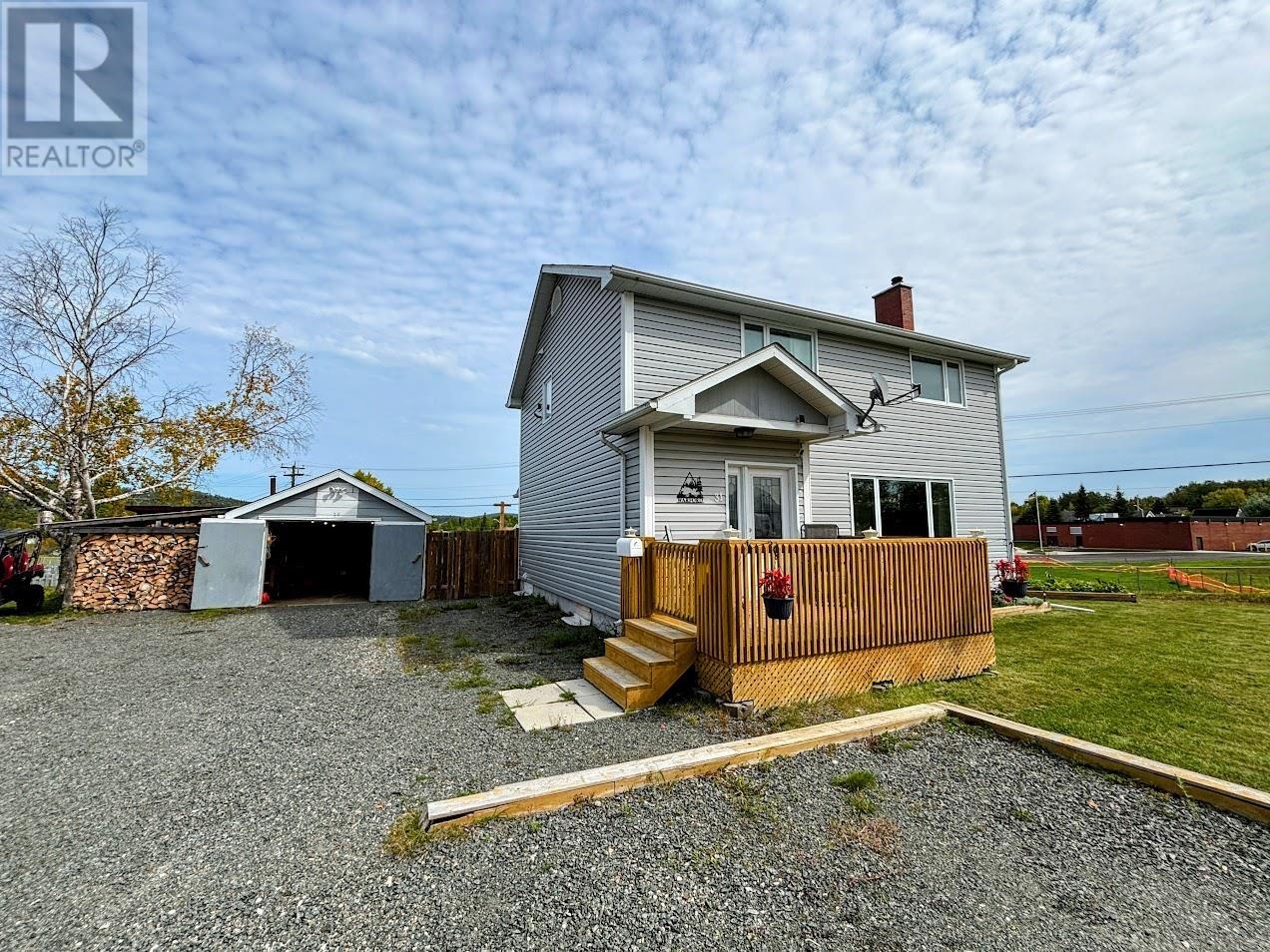 31 Shingwauk Dr, Manitouwadge, Ontario  P0T 2C0 - Photo 1 - TB252922