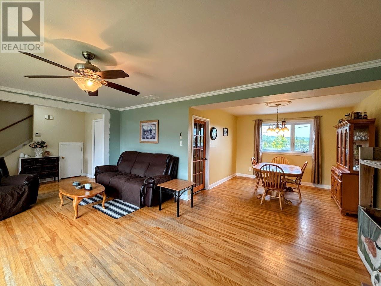 31 Shingwauk Dr, Manitouwadge, Ontario  P0T 2C0 - Photo 4 - TB252922