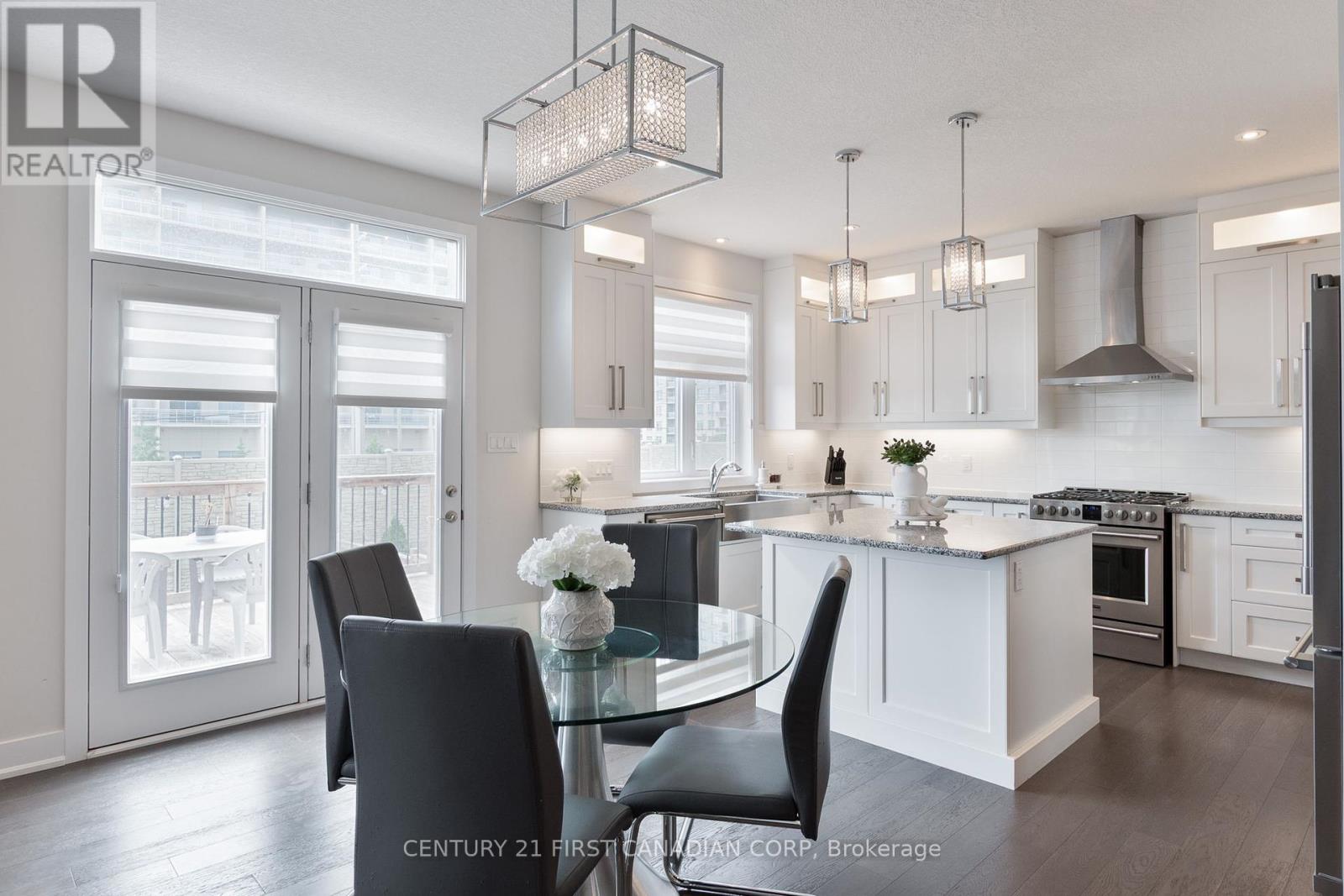 1366 Thornley Street, London South (South L), Ontario  N6K 0B2 - Photo 10 - X12460773