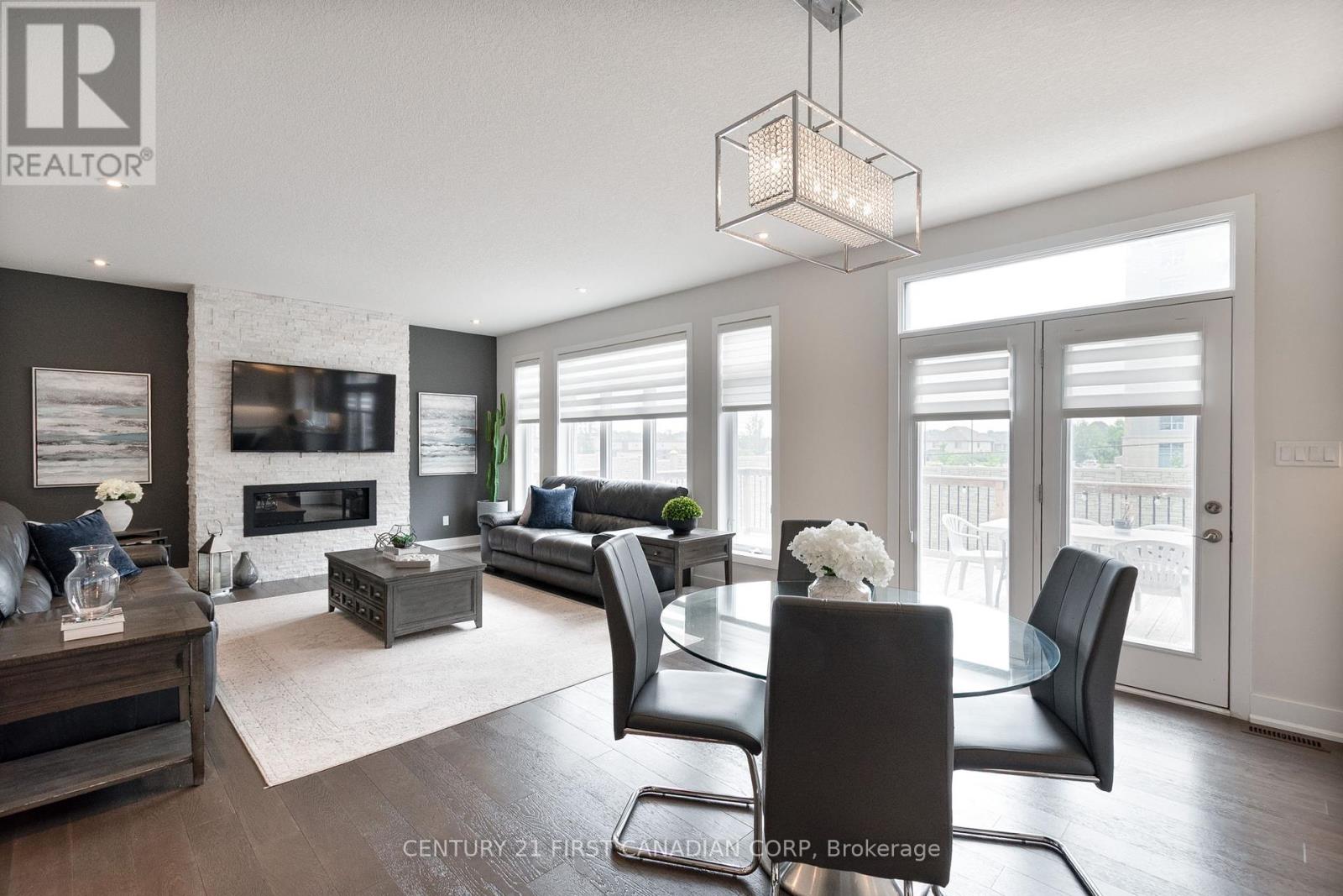 1366 Thornley Street, London South (South L), Ontario  N6K 0B2 - Photo 15 - X12460773