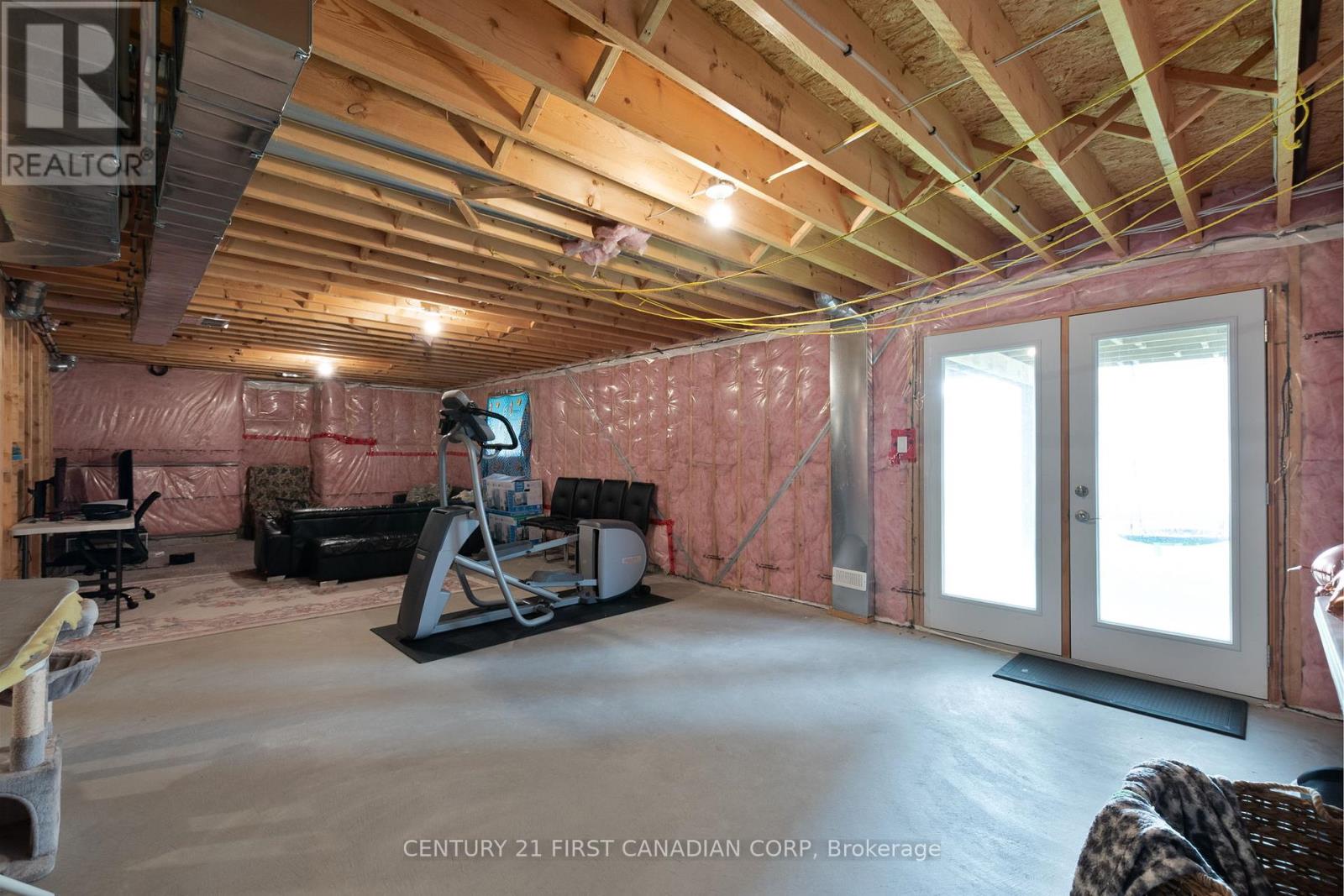 1366 Thornley Street, London South (South L), Ontario  N6K 0B2 - Photo 37 - X12460773