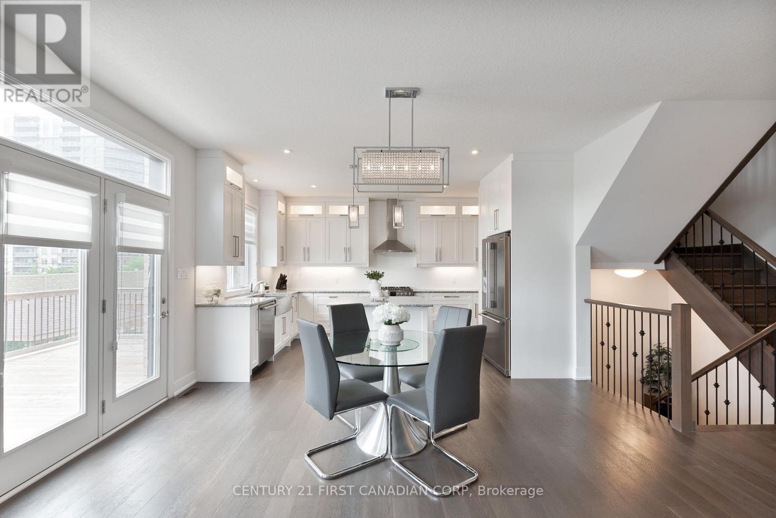 1366 Thornley Street, London South (South L), Ontario  N6K 0B2 - Photo 9 - X12460773
