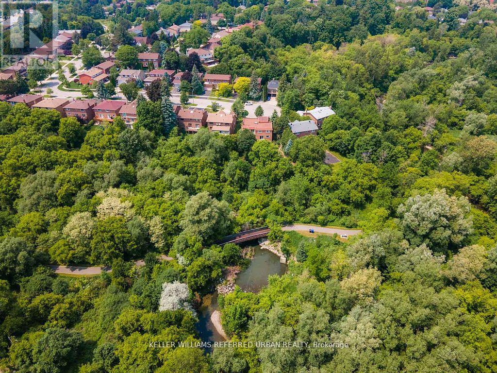 4 Saddletree Drive, Toronto, Ontario  M2H 3L3 - Photo 3 - C12460624