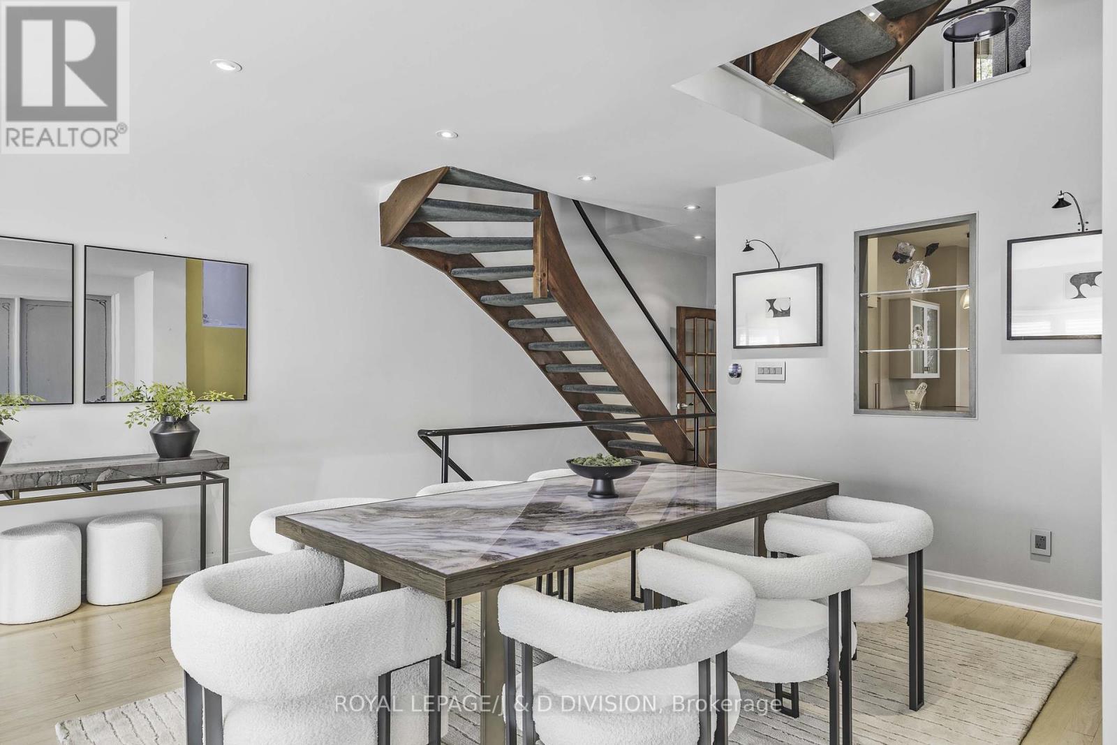 55 Chicora Avenue, Toronto, Ontario  M5R 1T7 - Photo 3 - C12460625