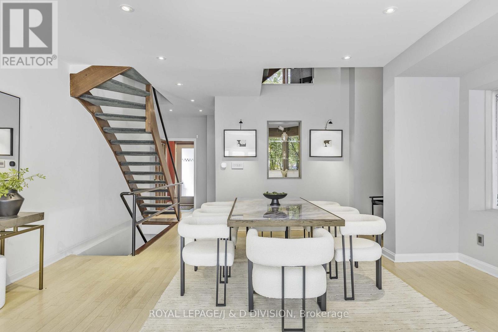 55 Chicora Avenue, Toronto, Ontario  M5R 1T7 - Photo 7 - C12460625
