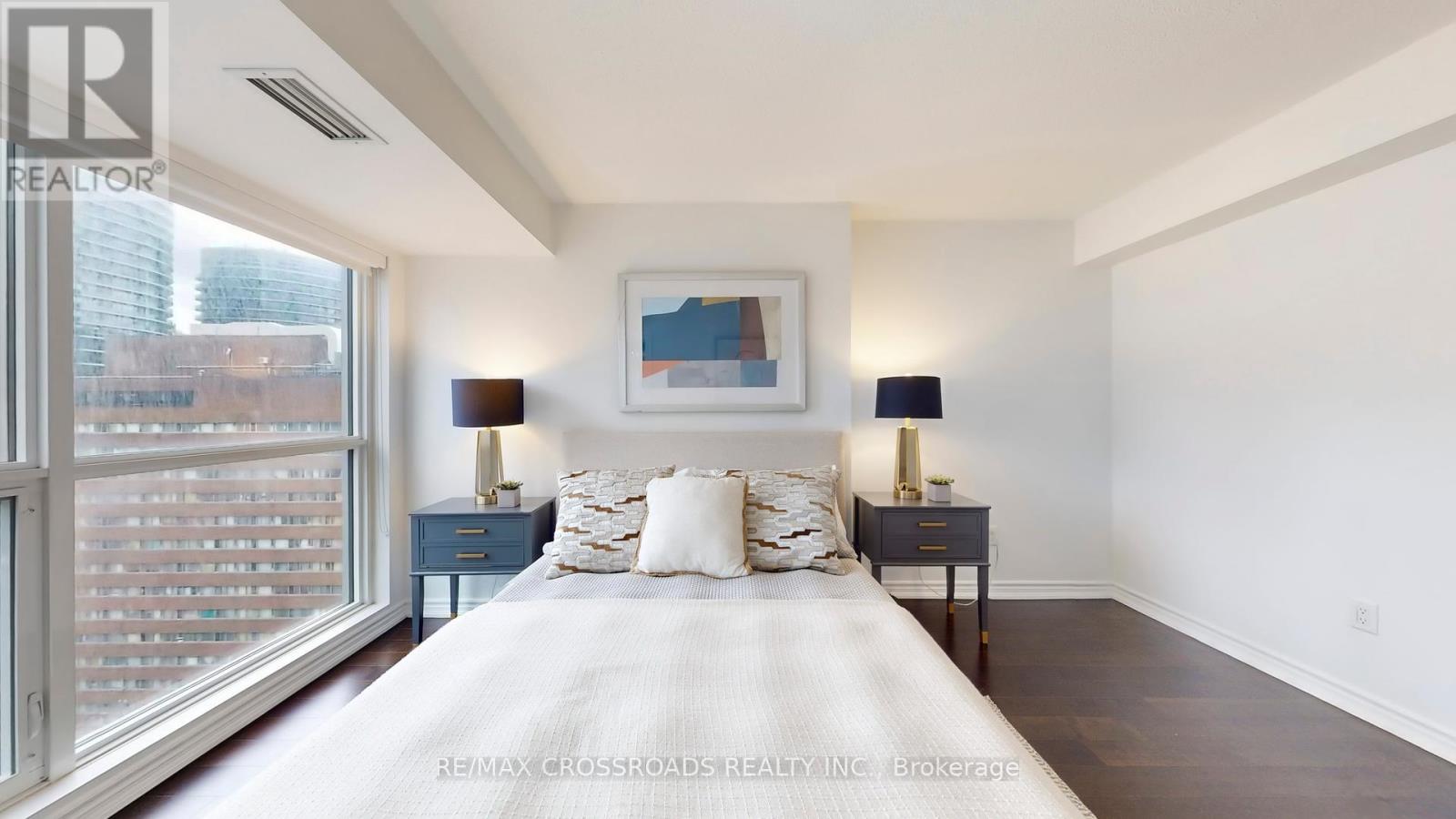 1602 - 386 Yonge Street, Toronto, Ontario  M5B 0A5 - Photo 22 - C12460630