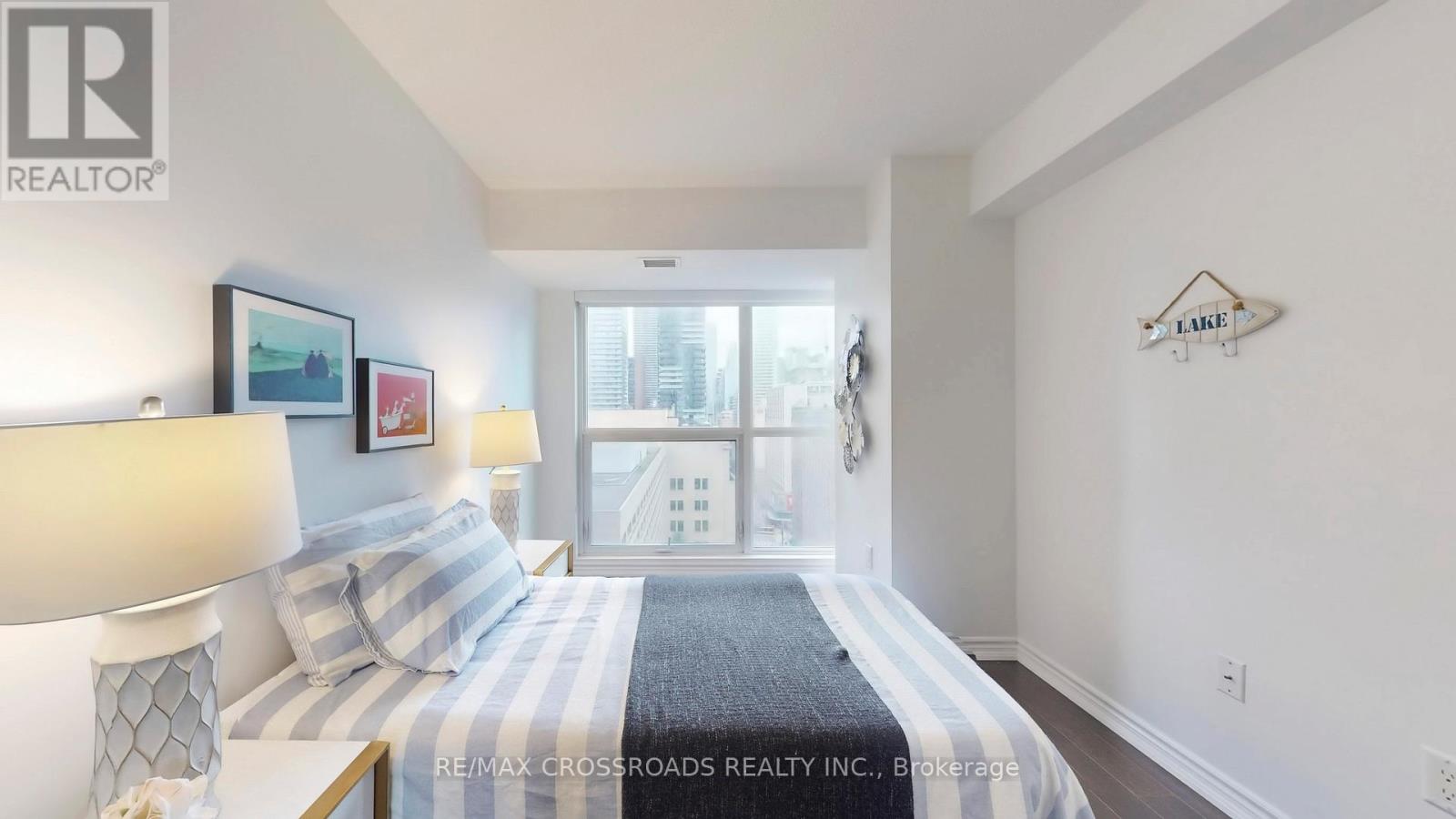 1602 - 386 Yonge Street, Toronto, Ontario  M5B 0A5 - Photo 25 - C12460630