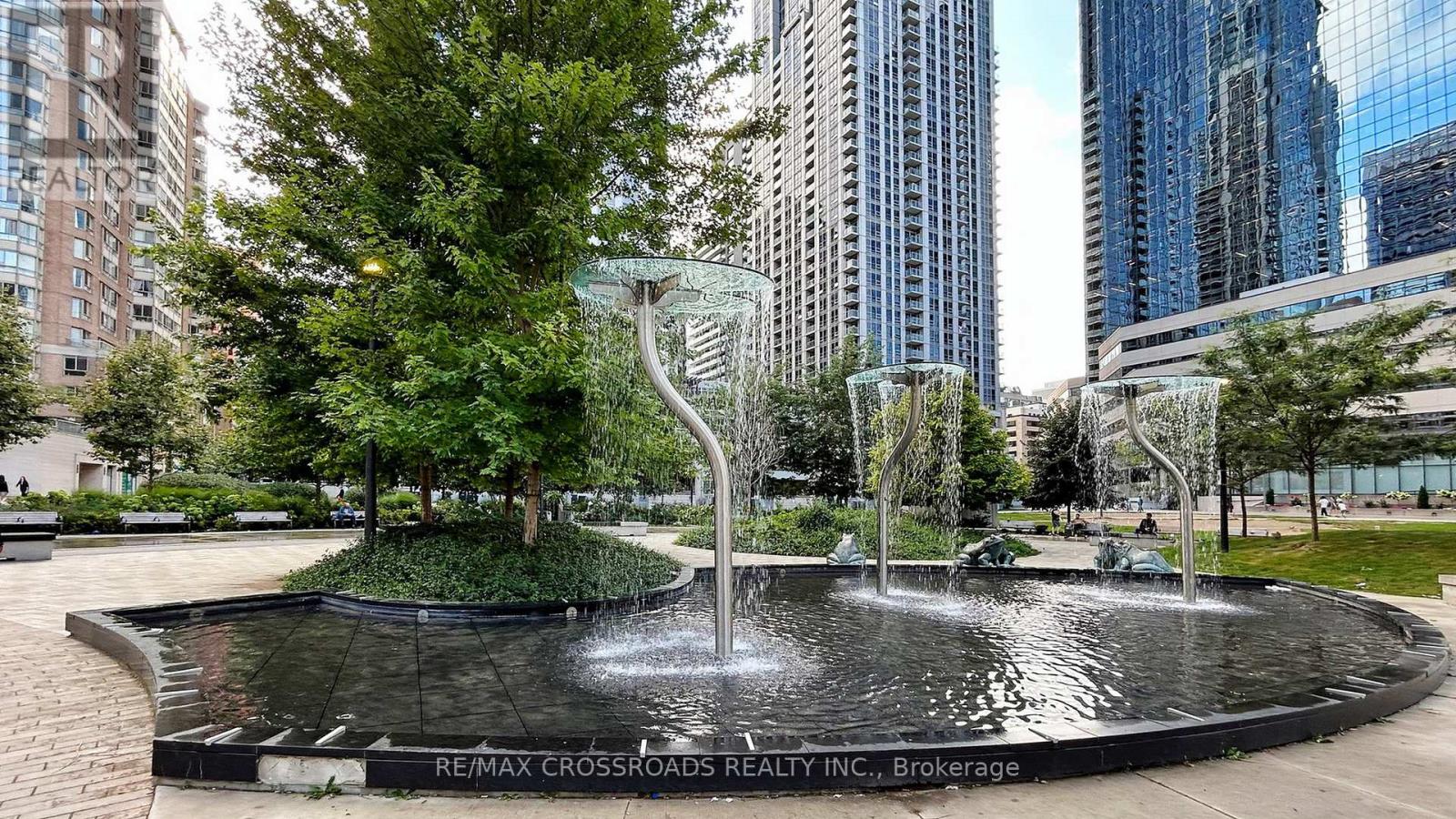 1602 - 386 Yonge Street, Toronto, Ontario  M5B 0A5 - Photo 48 - C12460630