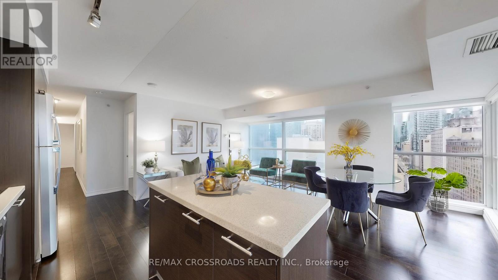 1602 - 386 Yonge Street, Toronto, Ontario  M5B 0A5 - Photo 6 - C12460630