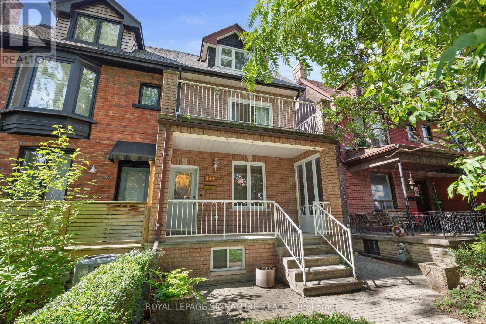 244 GRACE STREET, Toronto, Ontario