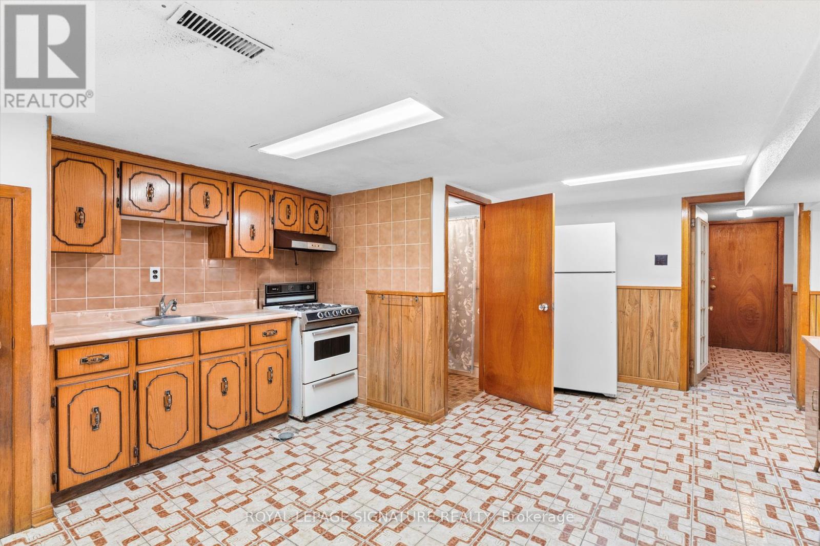 244 Grace Street, Toronto, Ontario  M6G 3A6 - Photo 25 - C12460686