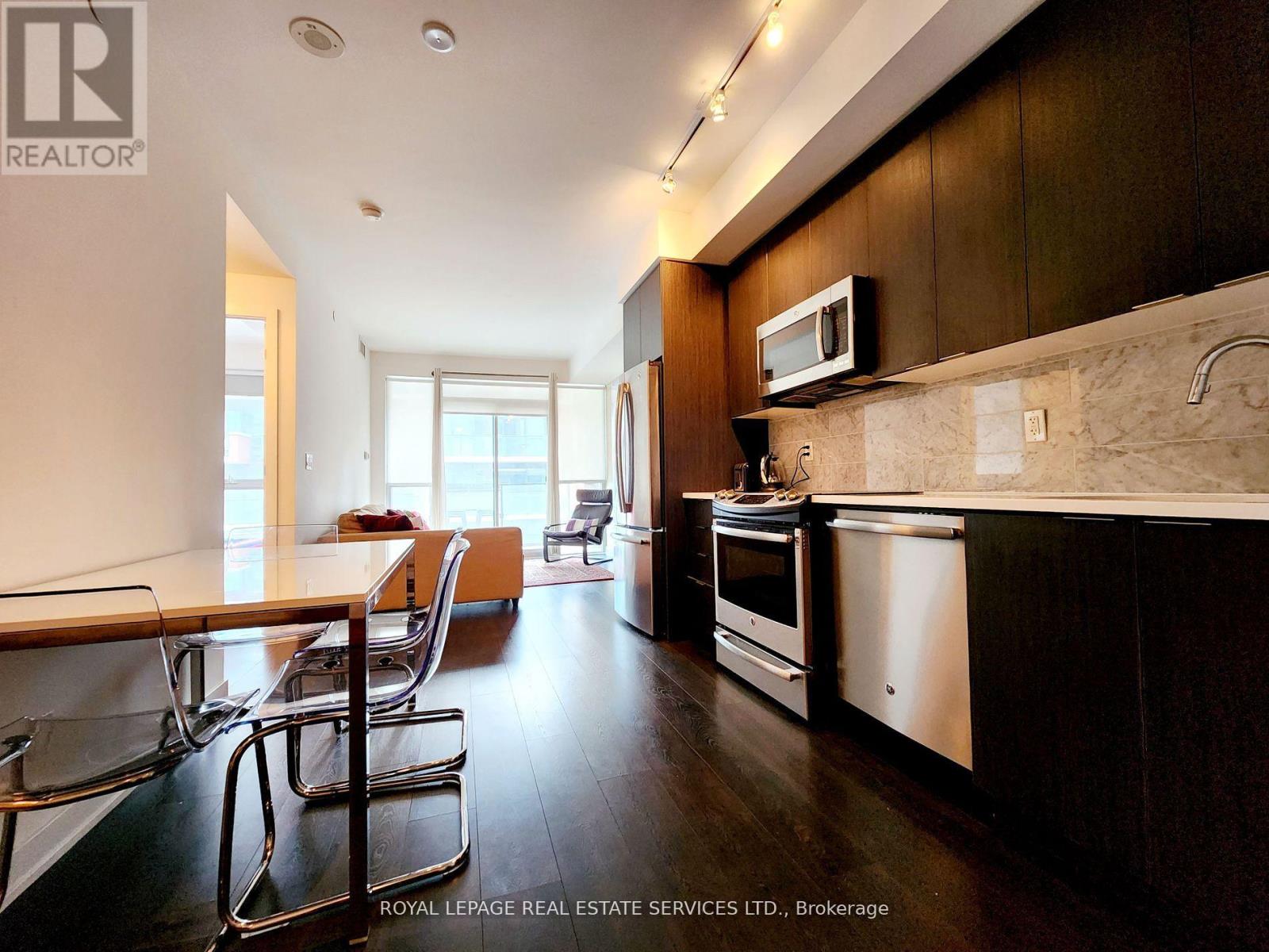 517 - 50 Bruyeres Mews, Toronto, Ontario  M5V 0H8 - Photo 3 - C12460691