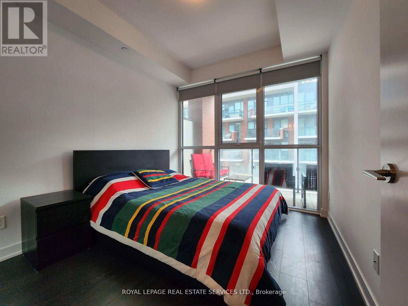 517 - 50 Bruyeres Mews, Toronto, Ontario  M5V 0H8 - Photo 8 - C12460691