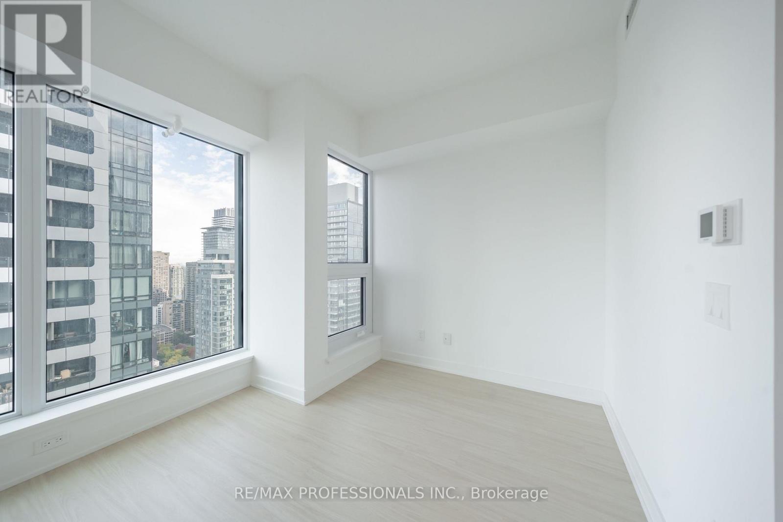 4206 - 8 Wellesley Street W, Toronto, Ontario  M4Y 1E7 - Photo 13 - C12460710