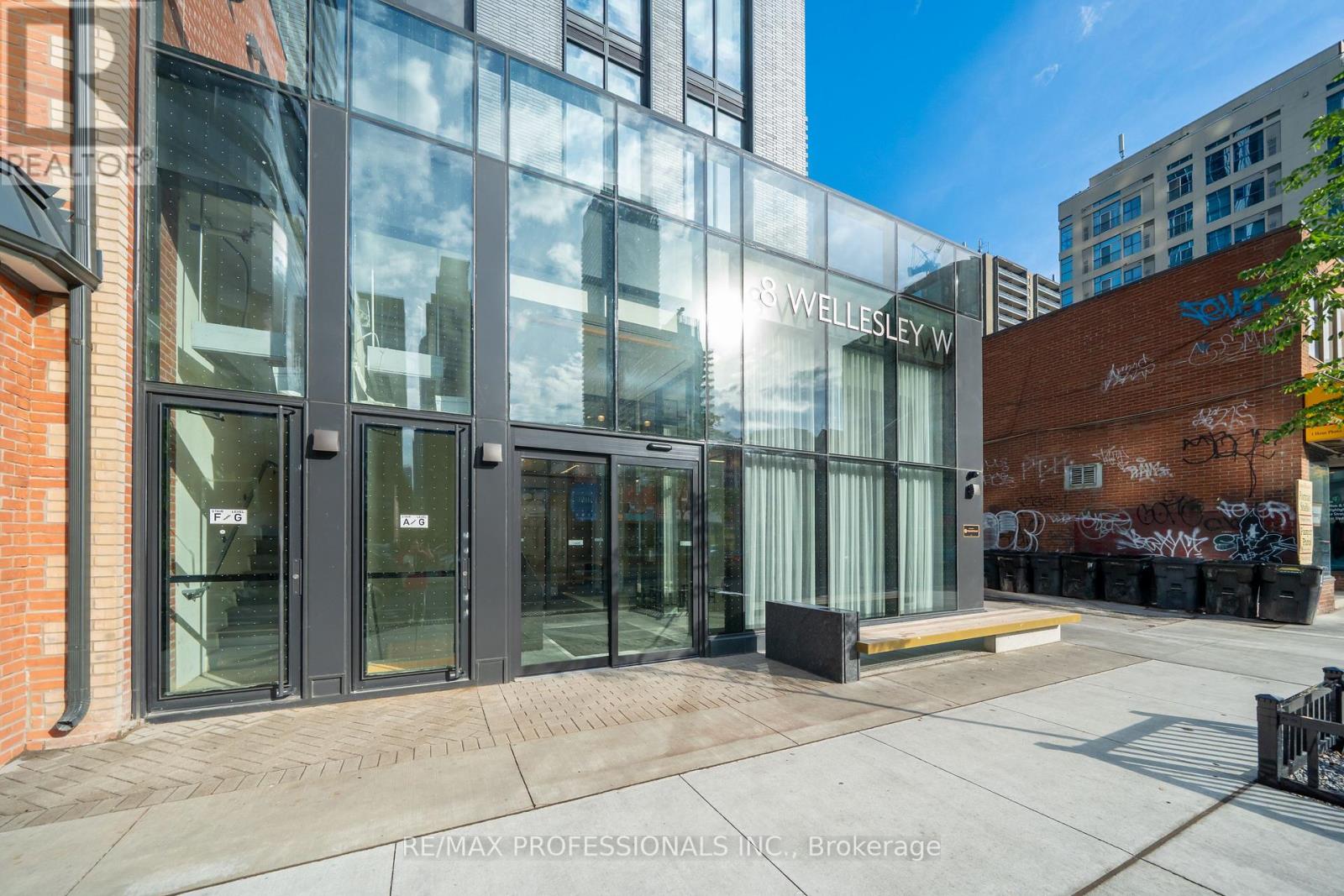 4206 - 8 Wellesley Street W, Toronto, Ontario  M4Y 1E7 - Photo 30 - C12460710