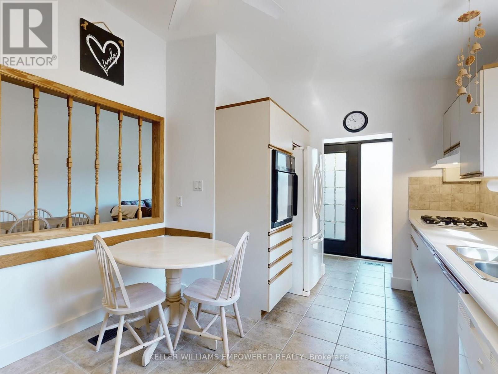 73 Northey Drive, Toronto, Ontario  M2L 2S8 - Photo 14 - C12460719