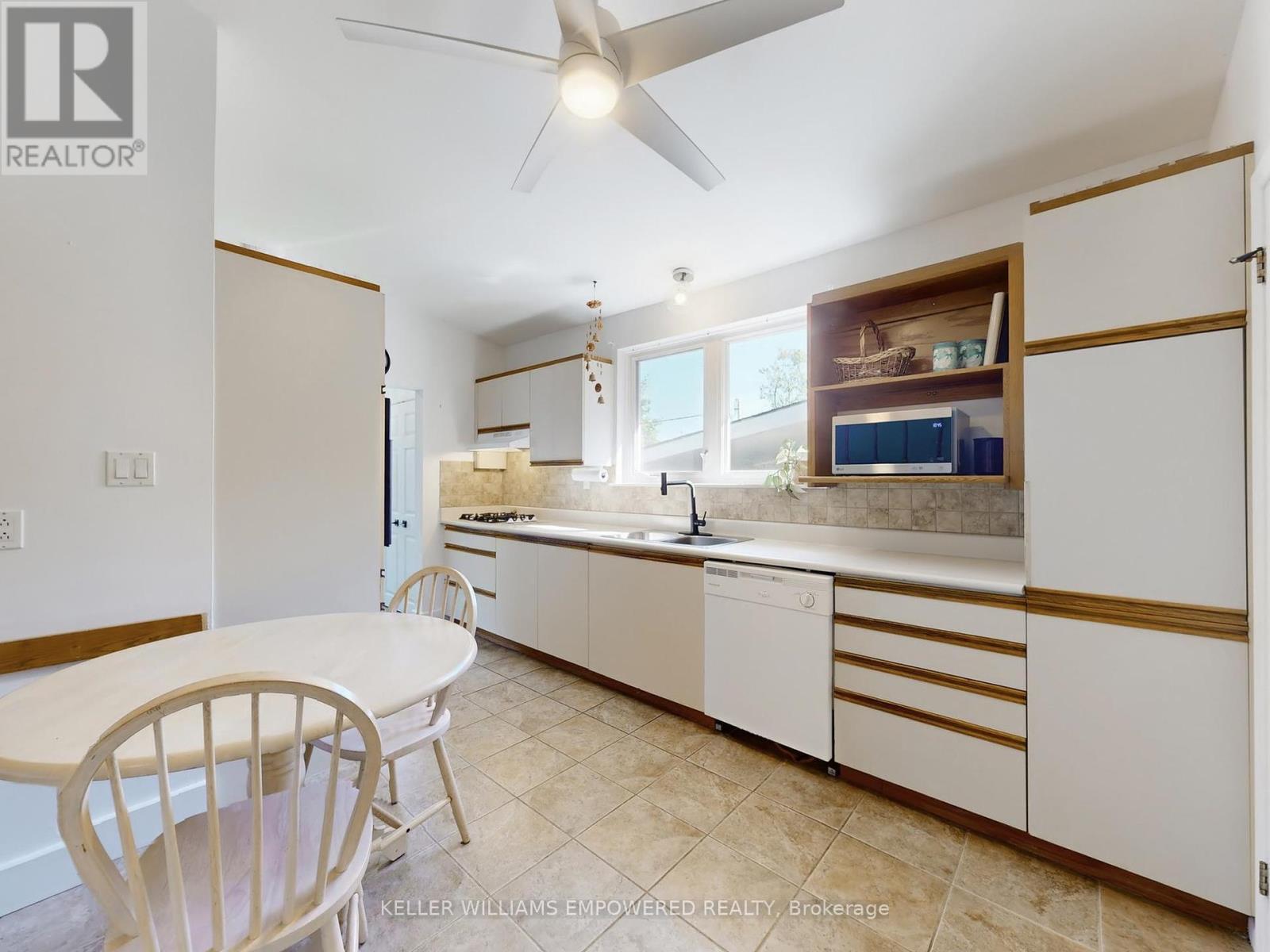 73 Northey Drive, Toronto, Ontario  M2L 2S8 - Photo 15 - C12460719