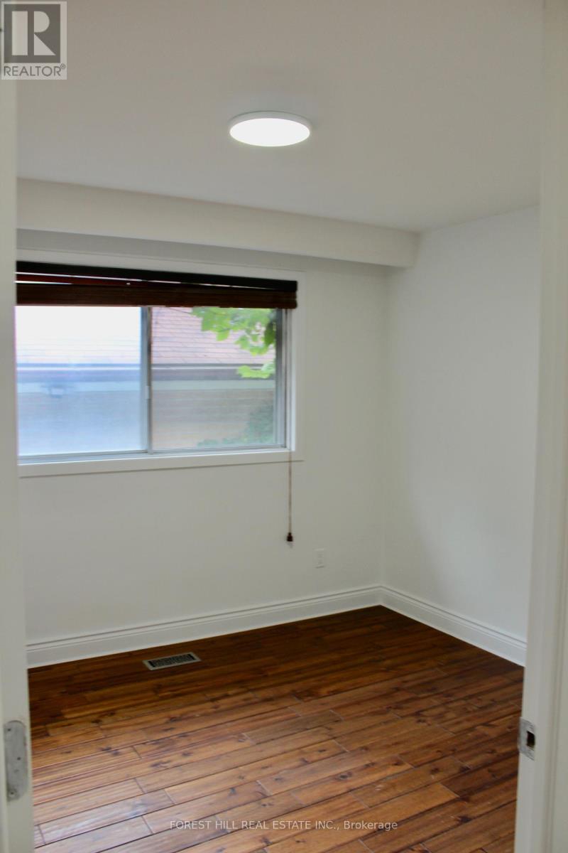 First Floor - 8 Doverwood Court, Toronto, Ontario  M2M 2G7 - Photo 15 - C12460729