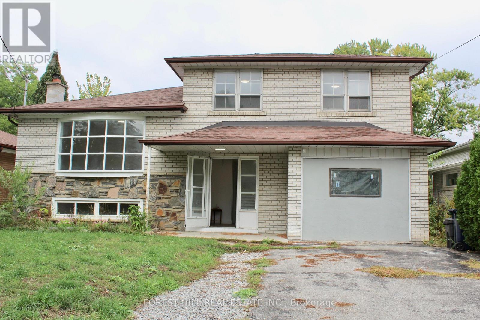 First Floor - 8 Doverwood Court, Toronto, Ontario  M2M 2G7 - Photo 4 - C12460729