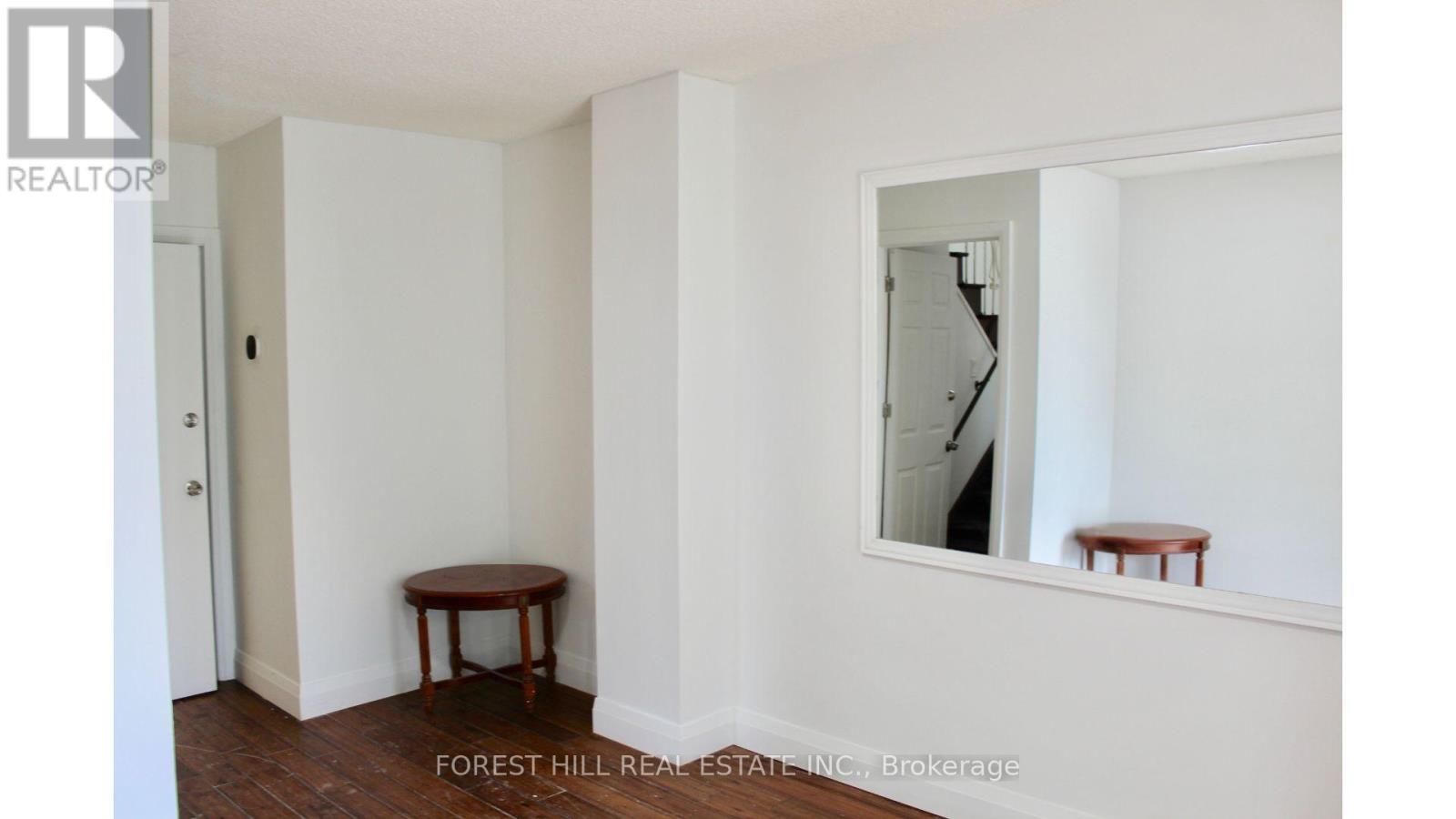 First Floor - 8 Doverwood Court, Toronto, Ontario  M2M 2G7 - Photo 6 - C12460729