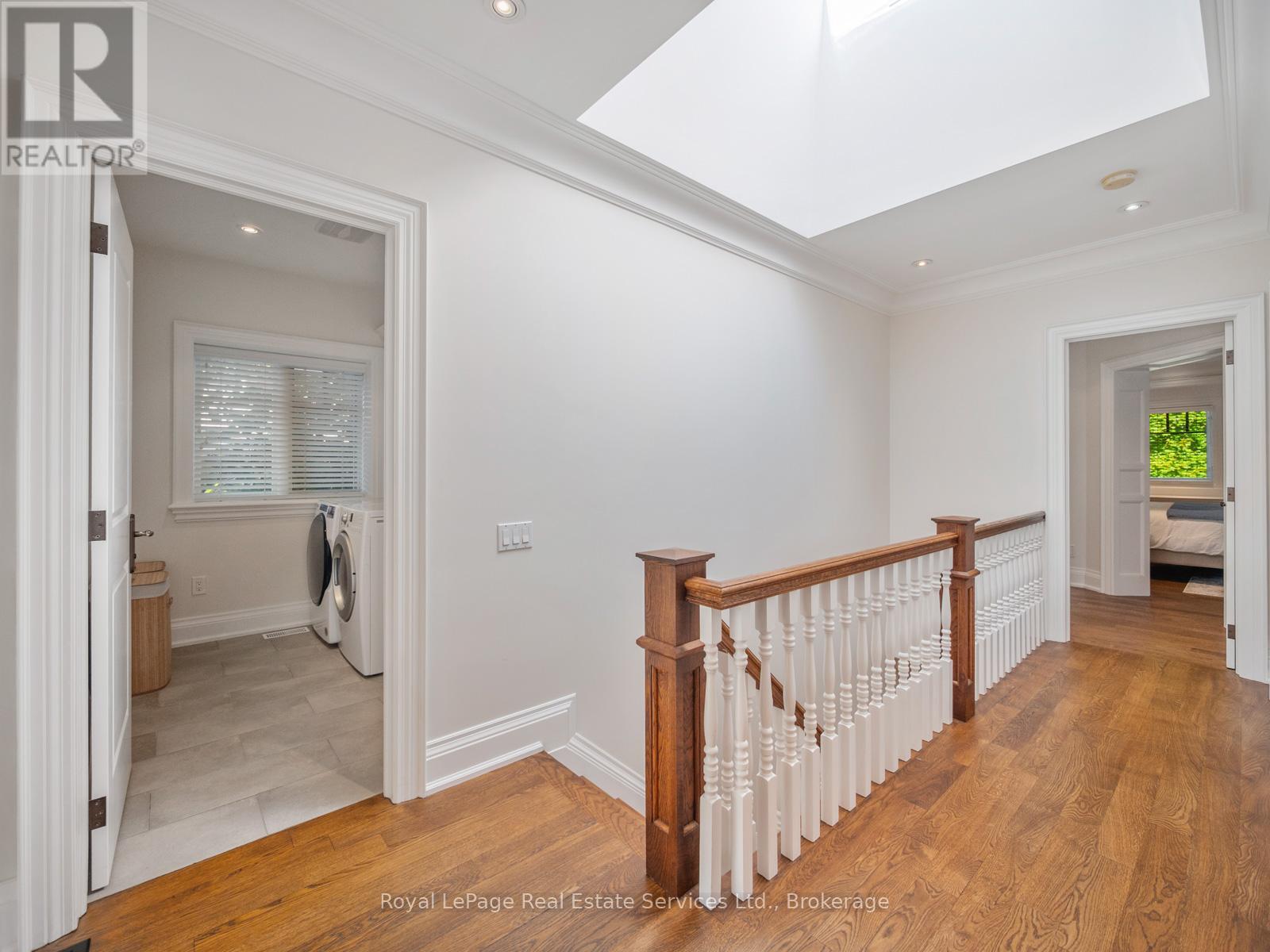 295 Maple Avenue, Oakville, Ontario  L6J 3M5 - Photo 19 - W12460748