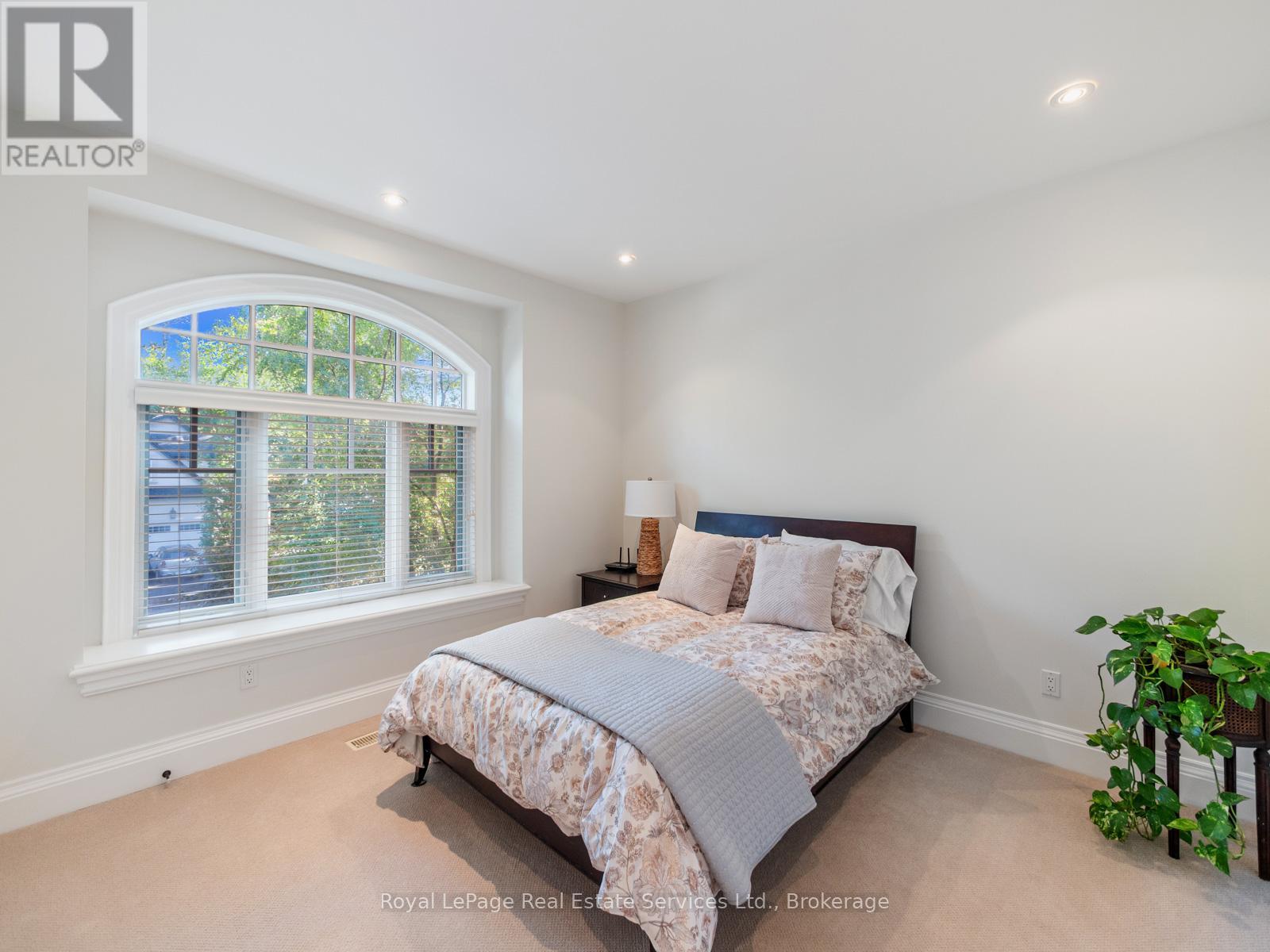 295 Maple Avenue, Oakville, Ontario  L6J 3M5 - Photo 25 - W12460748