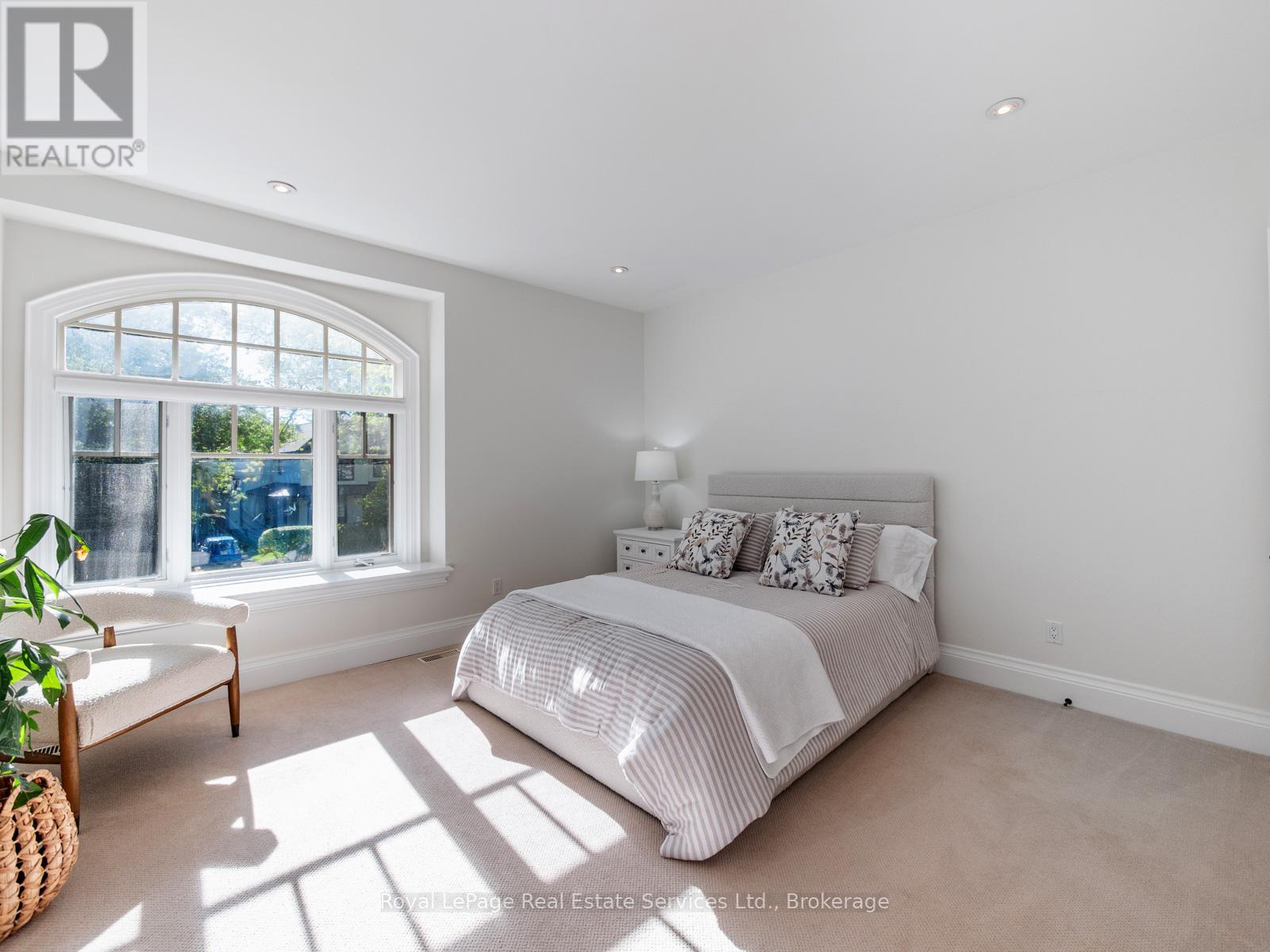 295 Maple Avenue, Oakville, Ontario  L6J 3M5 - Photo 26 - W12460748