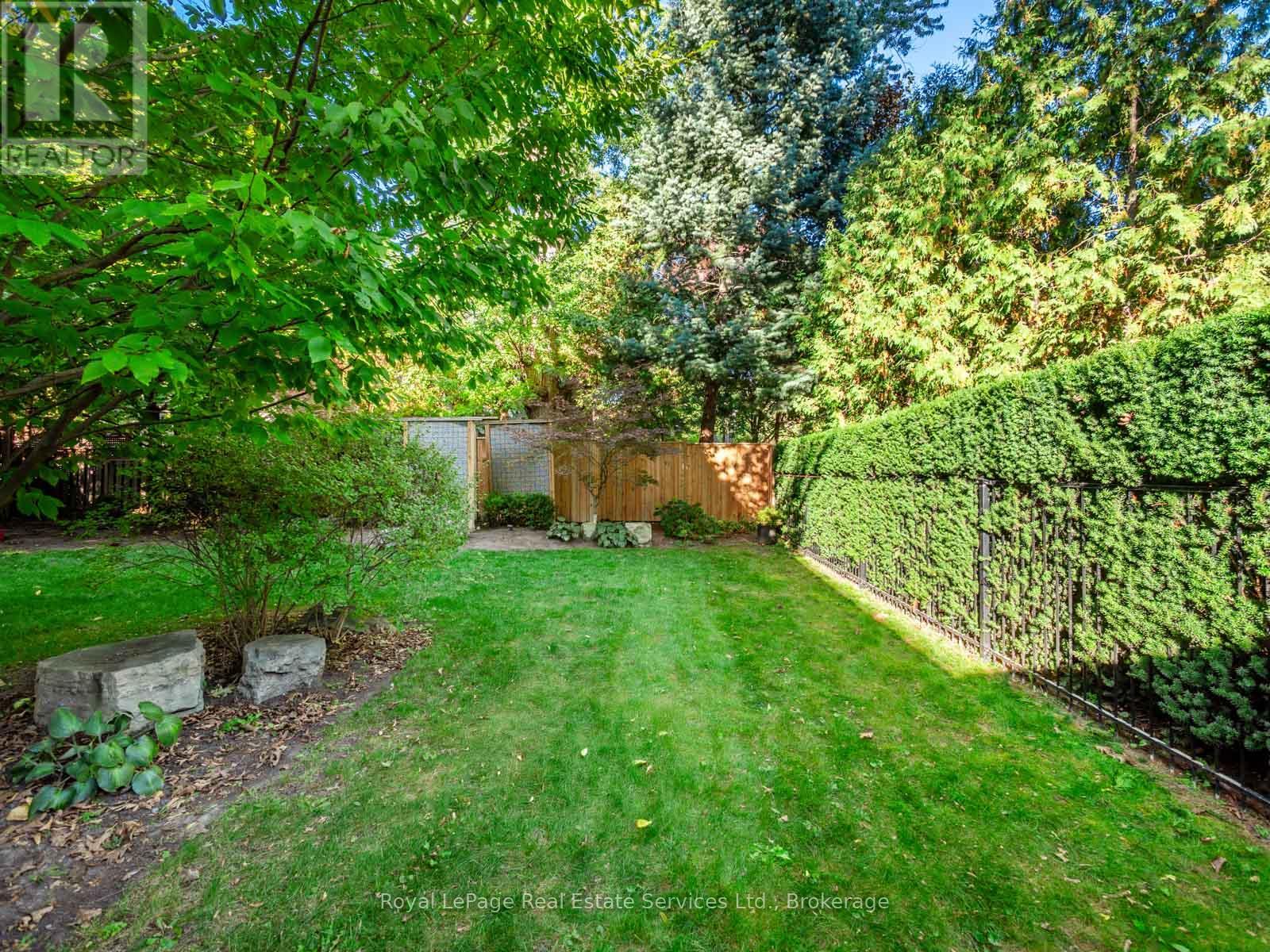 295 Maple Avenue, Oakville, Ontario  L6J 3M5 - Photo 36 - W12460748