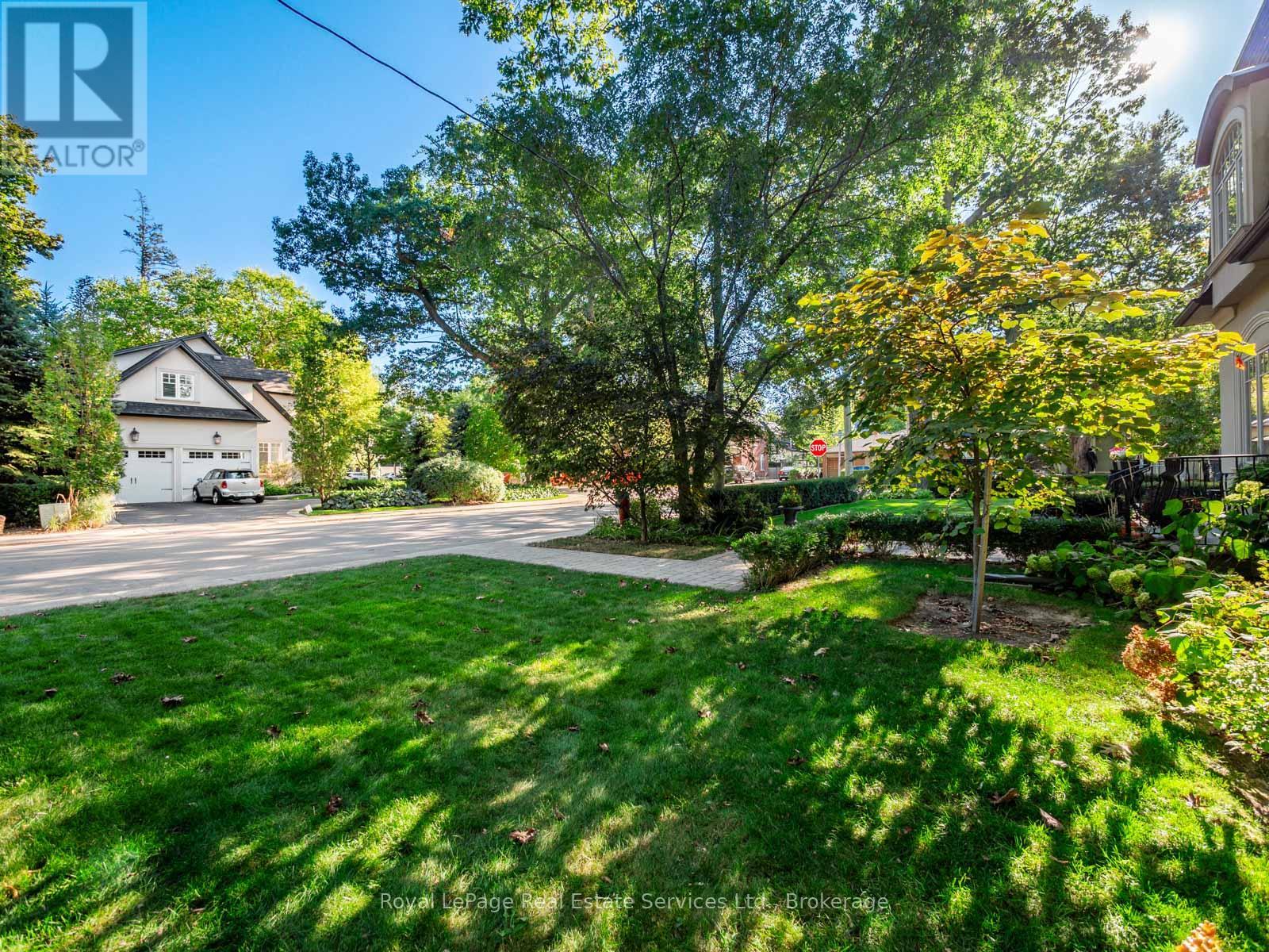 295 Maple Avenue, Oakville, Ontario  L6J 3M5 - Photo 39 - W12460748