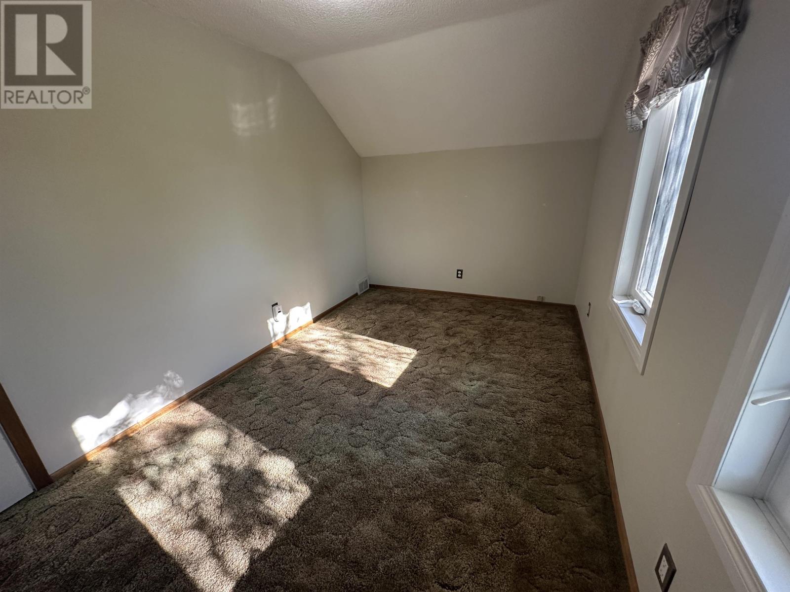 400 Third St S, Kenora, Ontario  P9N 1J1 - Photo 19 - TB253201