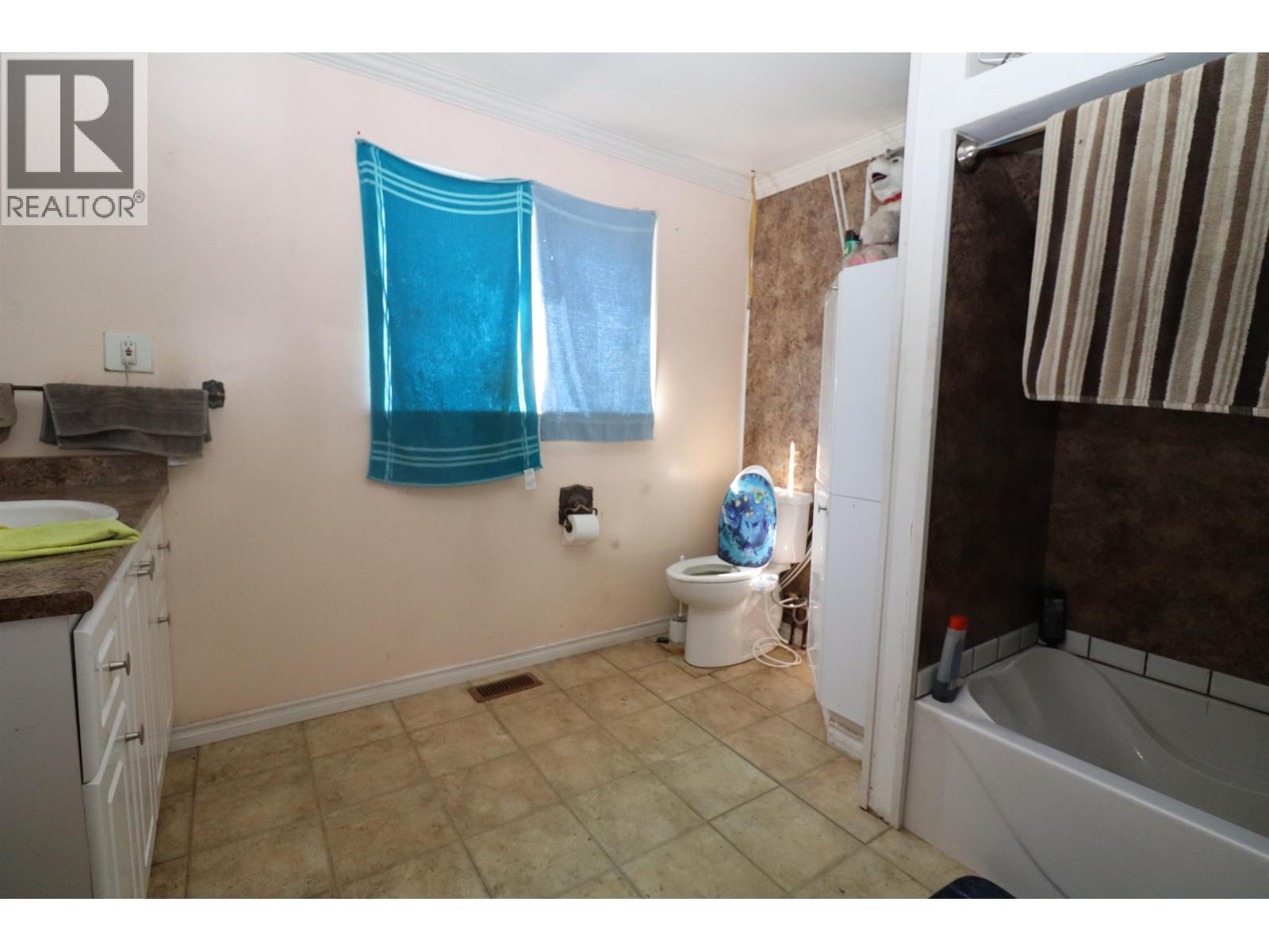 10015 Mossman Road, Prince George, British Columbia  V2N 5B3 - Photo 15 - R3057942