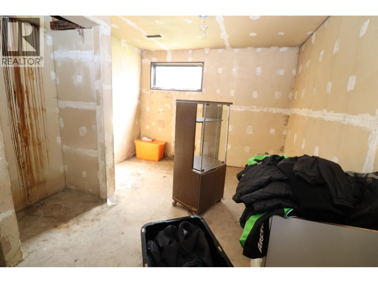 10015 Mossman Road, Prince George, British Columbia  V2N 5B3 - Photo 28 - R3057942