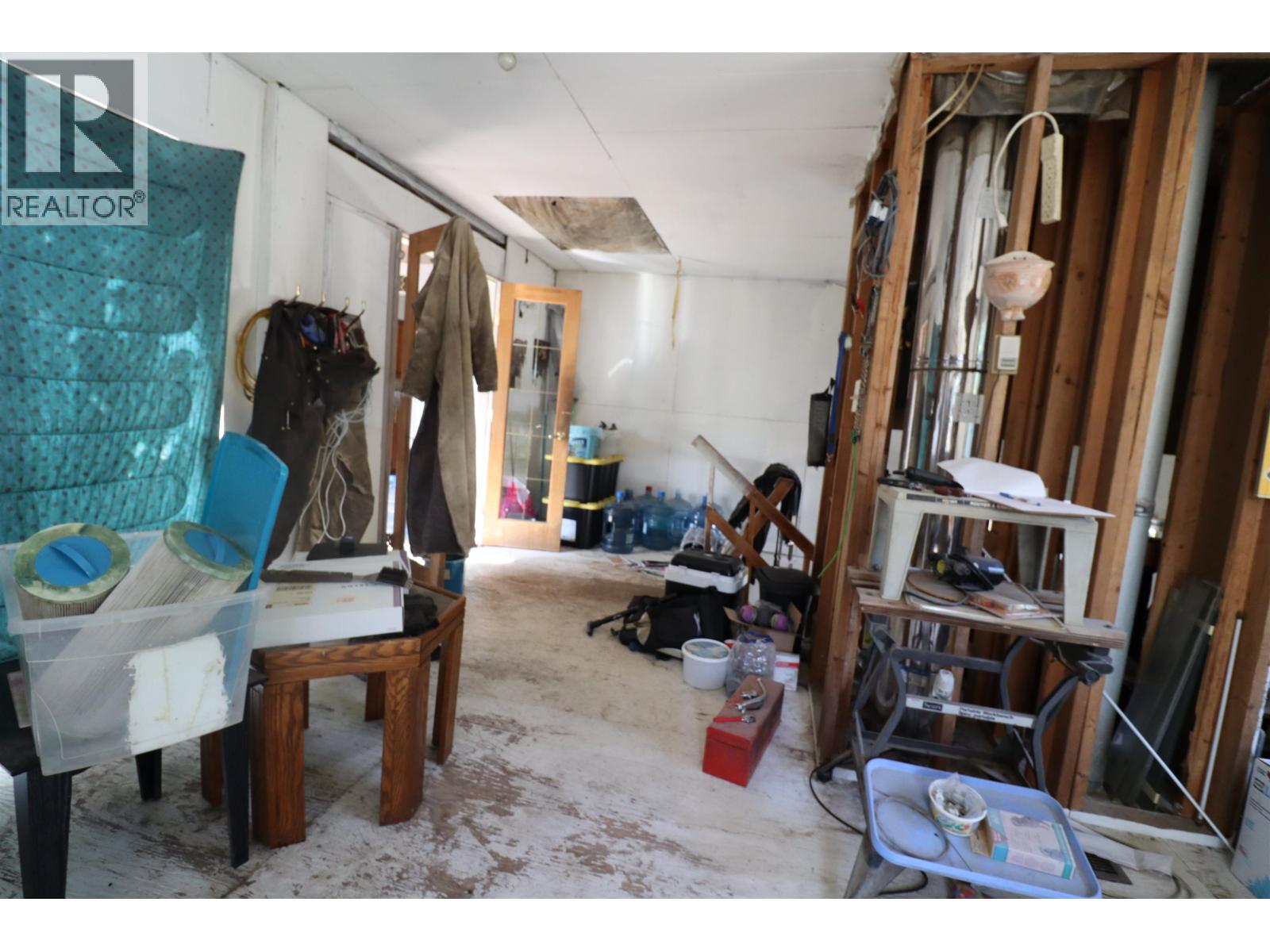 10015 Mossman Road, Prince George, British Columbia  V2N 5B3 - Photo 4 - R3057942