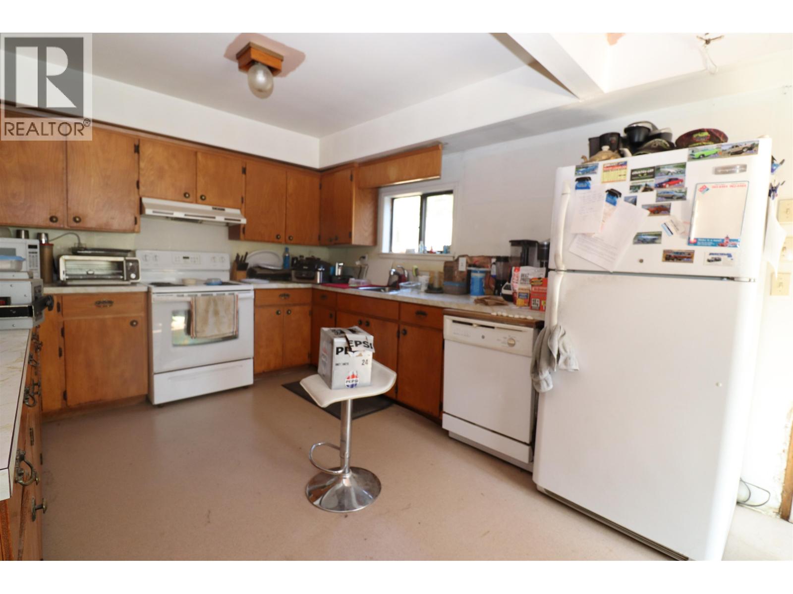 10015 Mossman Road, Prince George, British Columbia  V2N 5B3 - Photo 8 - R3057942