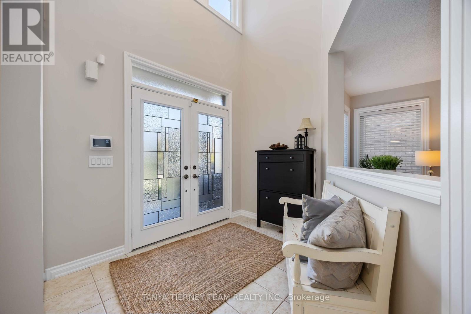 25 Medland Avenue, Whitby, Ontario  L1P 1S1 - Photo 6 - E12460607