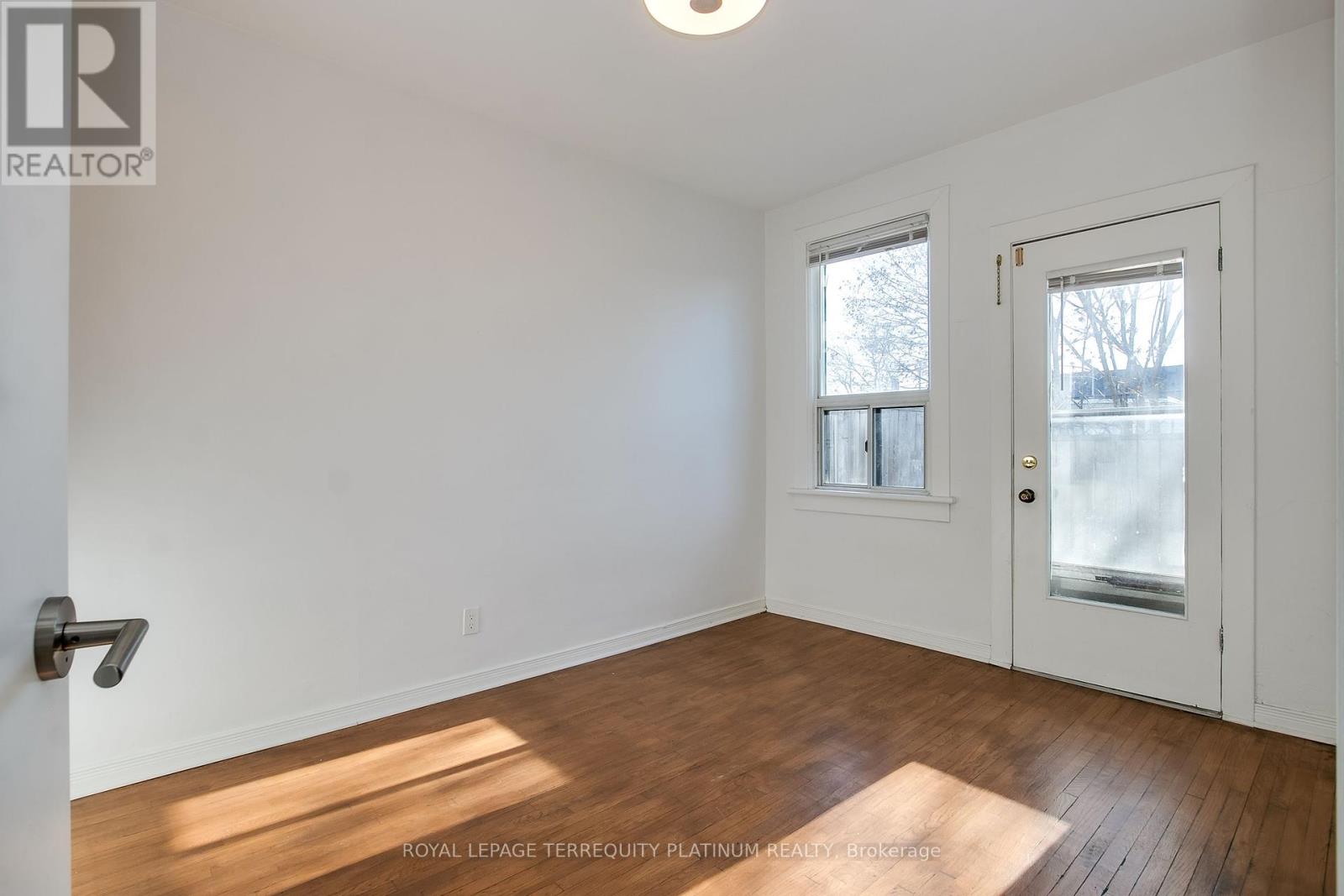 55 Woodrow Avenue, Toronto, Ontario  M4C 1G5 - Photo 15 - E12460643