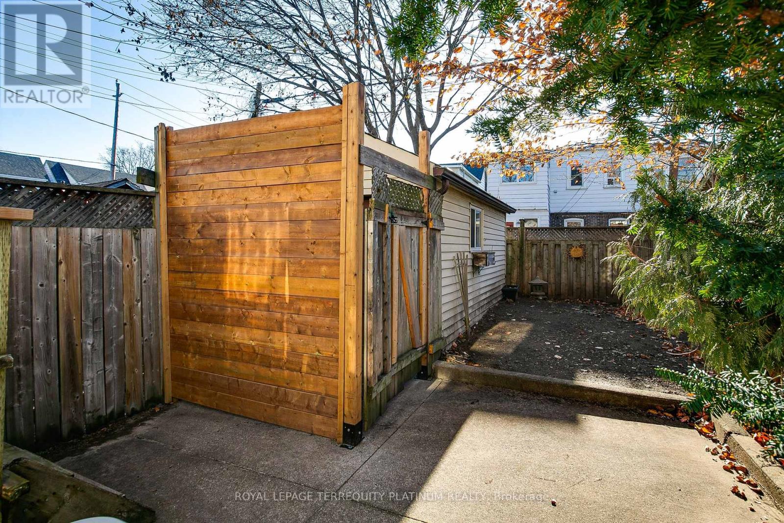 55 Woodrow Avenue, Toronto, Ontario  M4C 1G5 - Photo 21 - E12460643