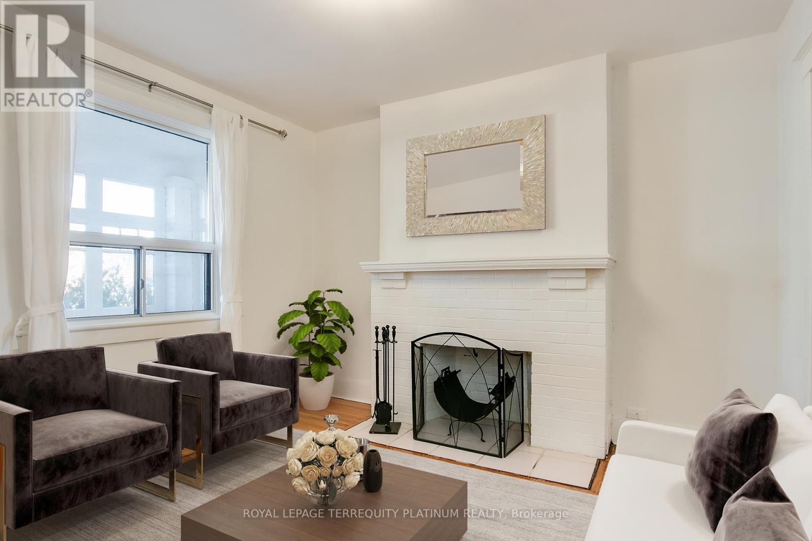 55 Woodrow Avenue, Toronto, Ontario  M4C 1G5 - Photo 4 - E12460643