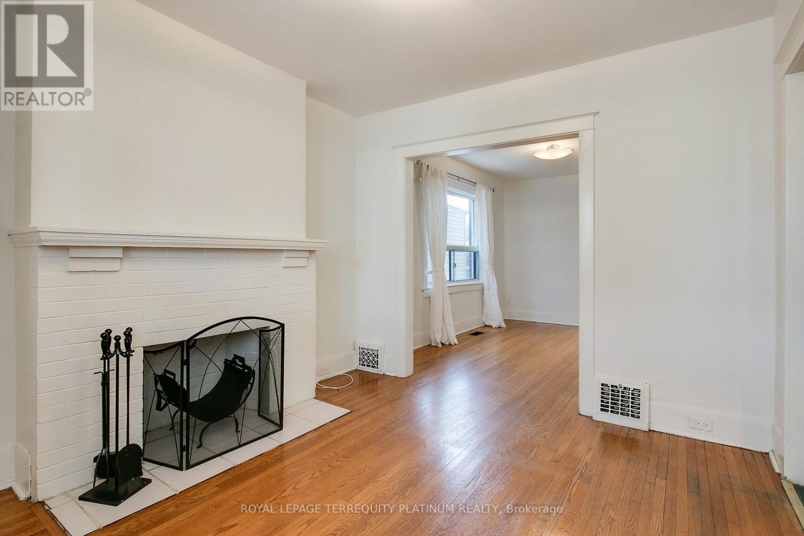 55 Woodrow Avenue, Toronto, Ontario  M4C 1G5 - Photo 6 - E12460643
