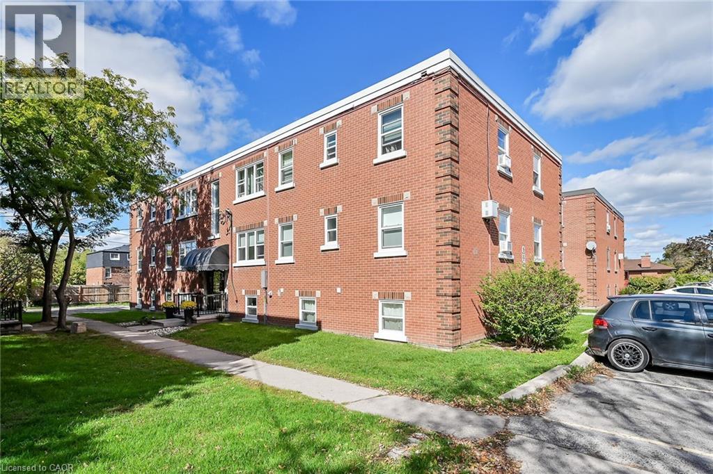 5 APPLEWOOD Avenue Unit# 1, Stoney Creek, Ontario