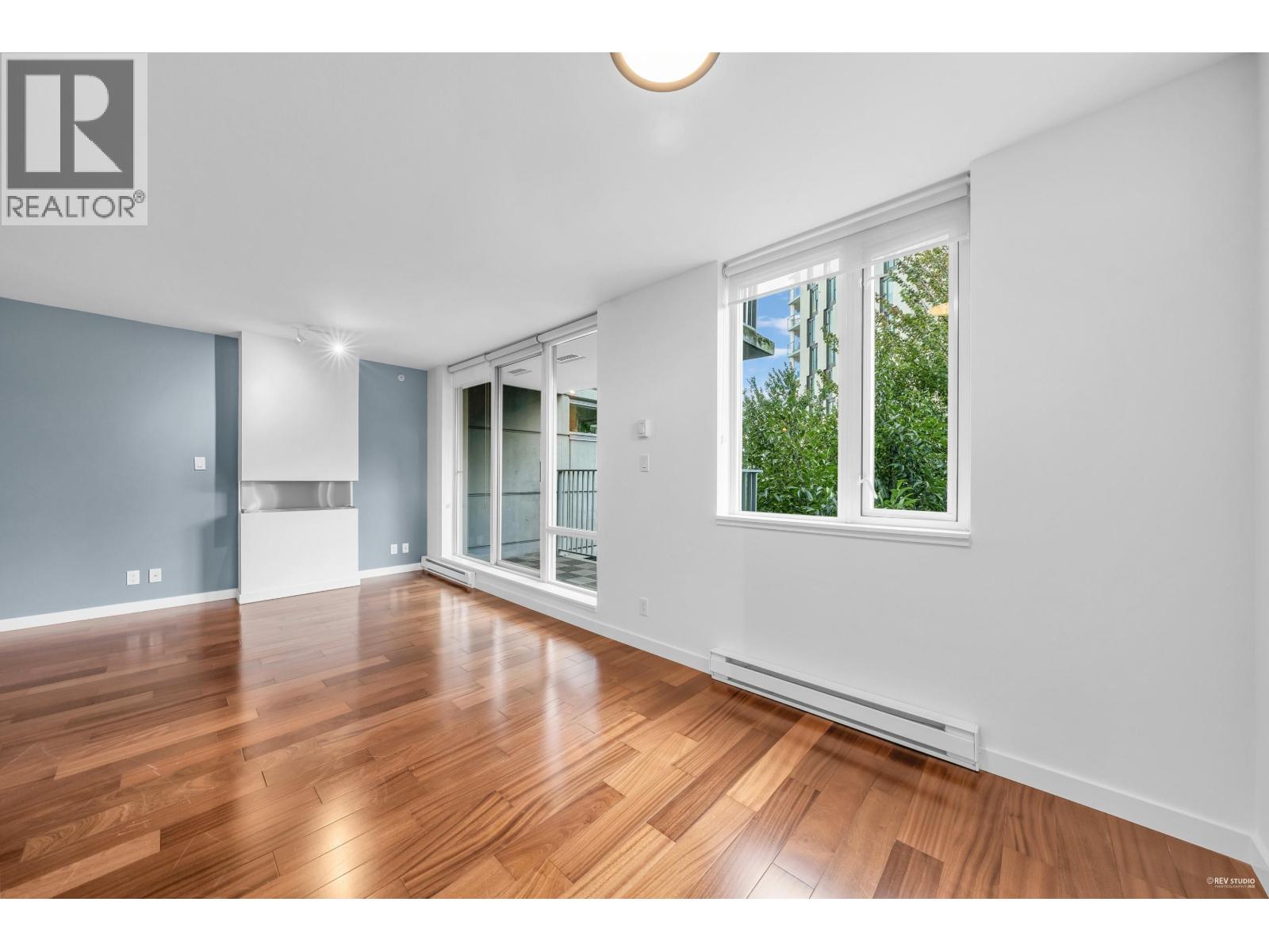 409 328 E 11th Avenue, Vancouver, British Columbia  V5T 4W1 - Photo 3 - R3056726