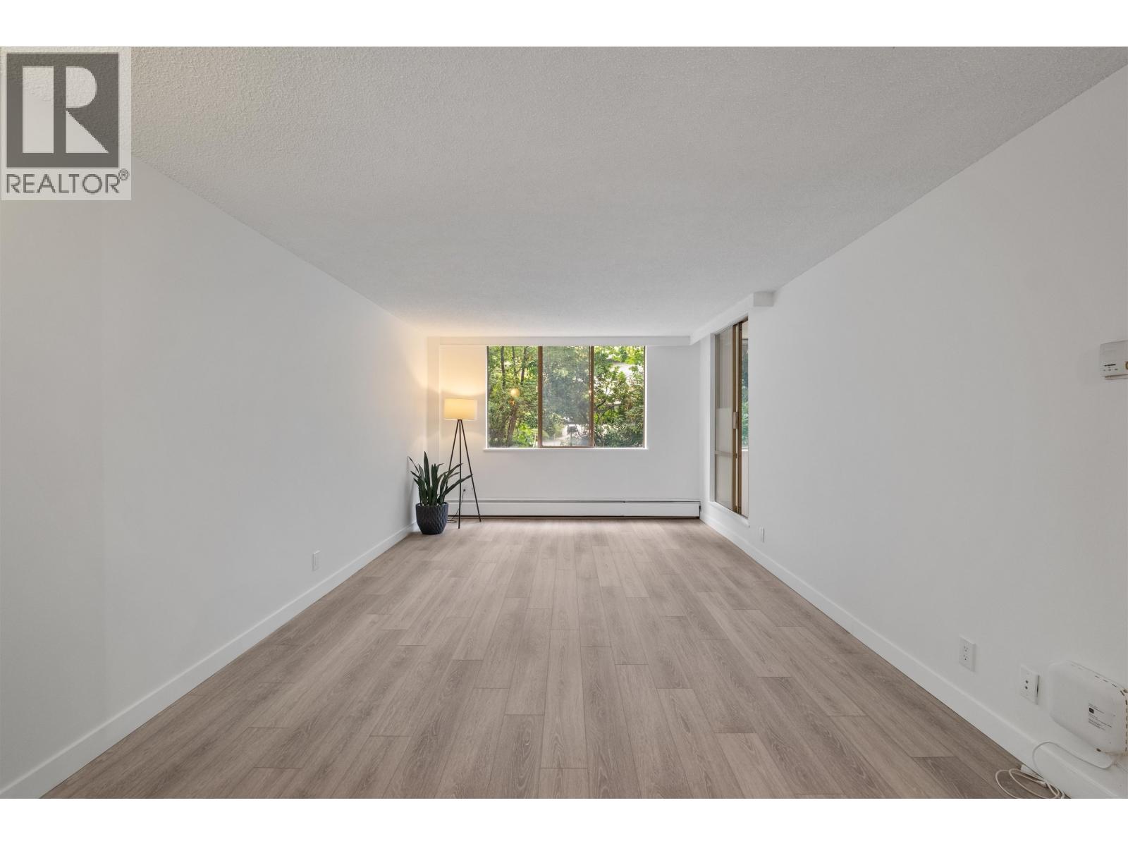201 2012 Fullerton Avenue, North Vancouver, British Columbia  V7P 3E3 - Photo 6 - R3057863