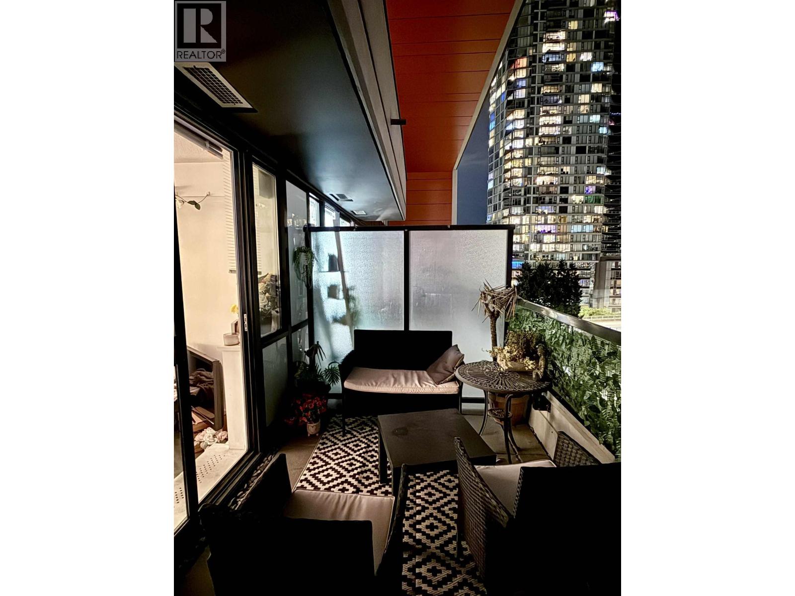 512 1325 Rolston Street, Vancouver, British Columbia  V6B 0M2 - Photo 4 - R3057867