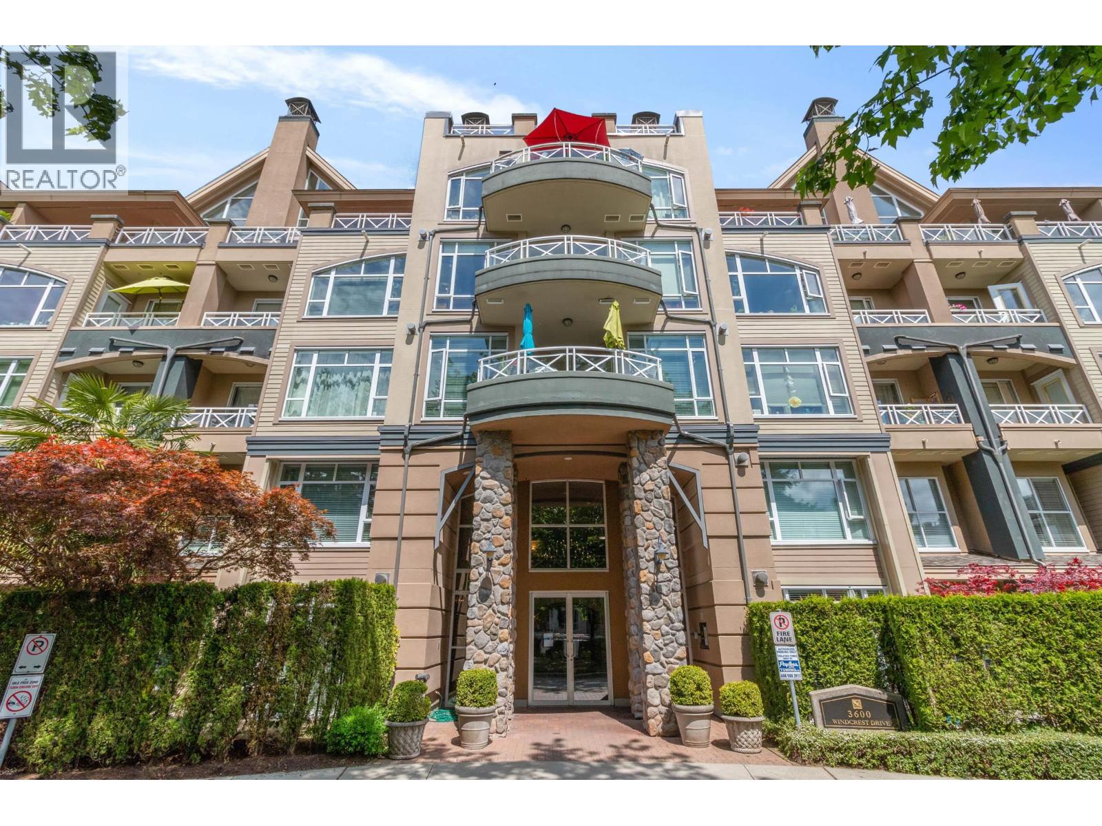 304 3600 Windcrest Drive, North Vancouver, British Columbia  V7G 2S5 - Photo 1 - R3057902