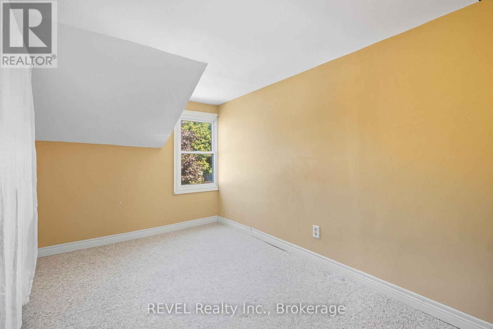 356 South Mill Street, Fort Erie, Ontario  L0S 1N0 - Photo 24 - X12460753